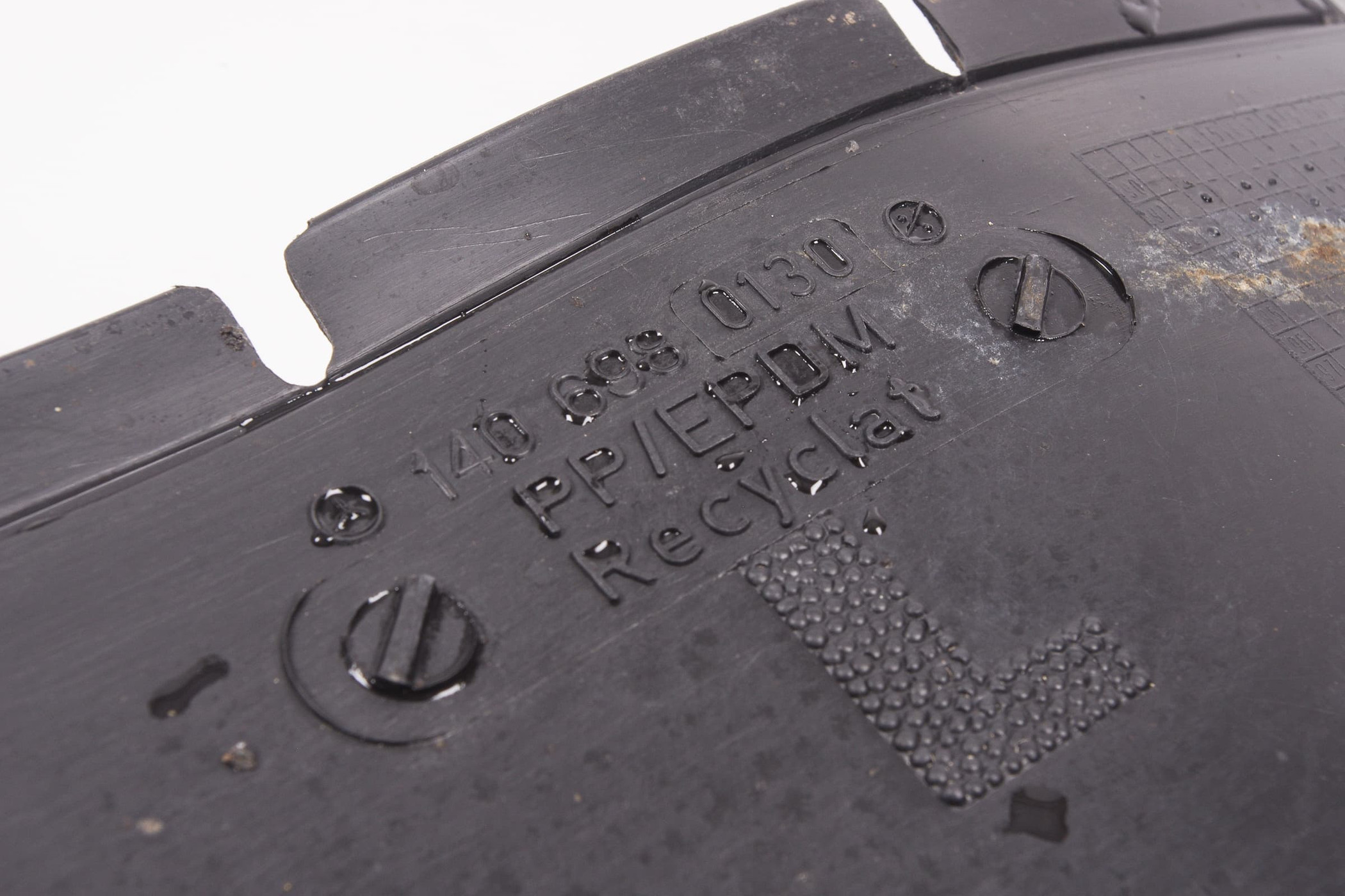 Mercedes 1406980130 Wheel Arch Liner - Front Left | W140 V140 S