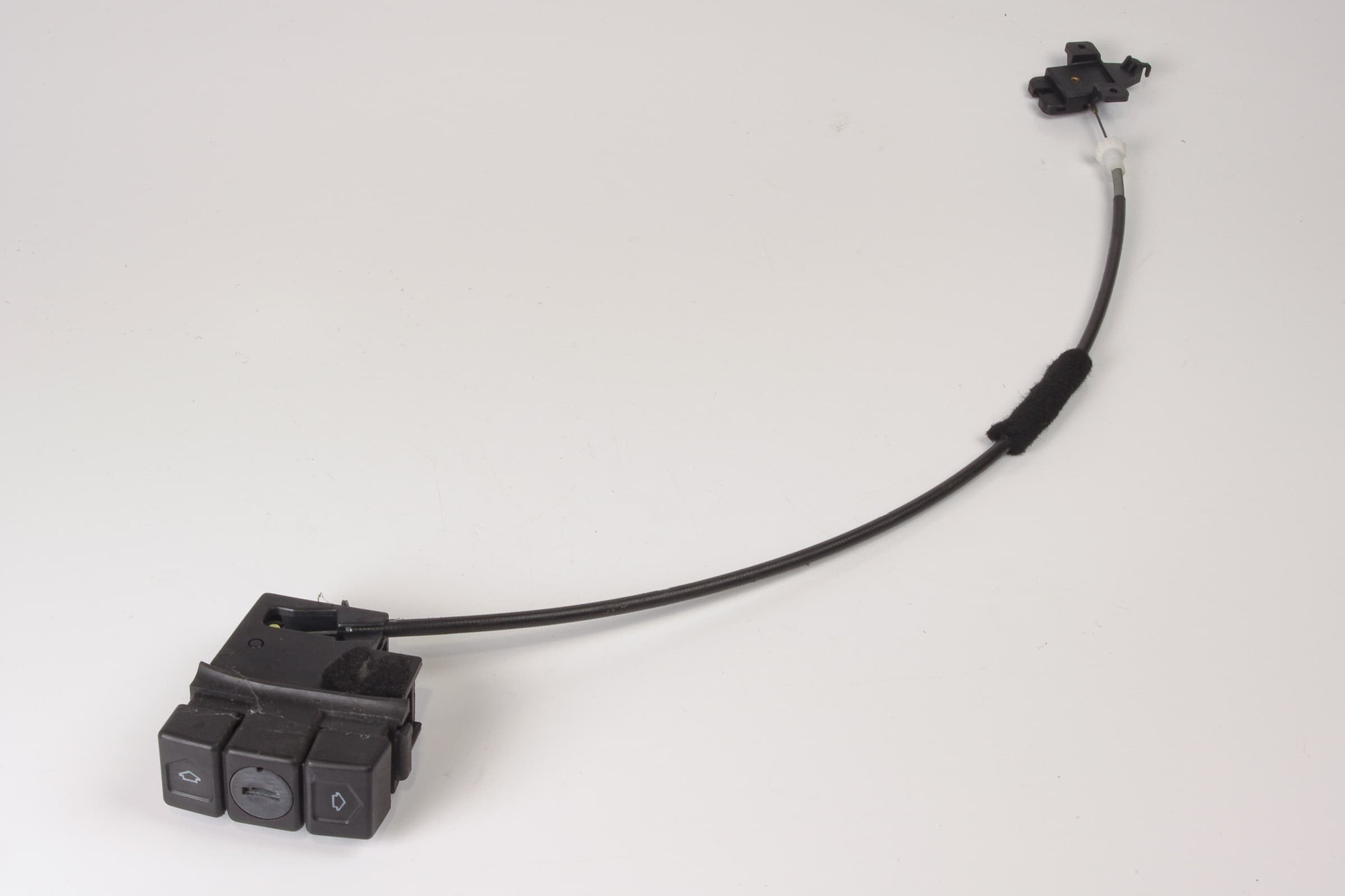 Mercedes 1406800284 Glovebox Release Button - Brown | W140 V140 C140 S