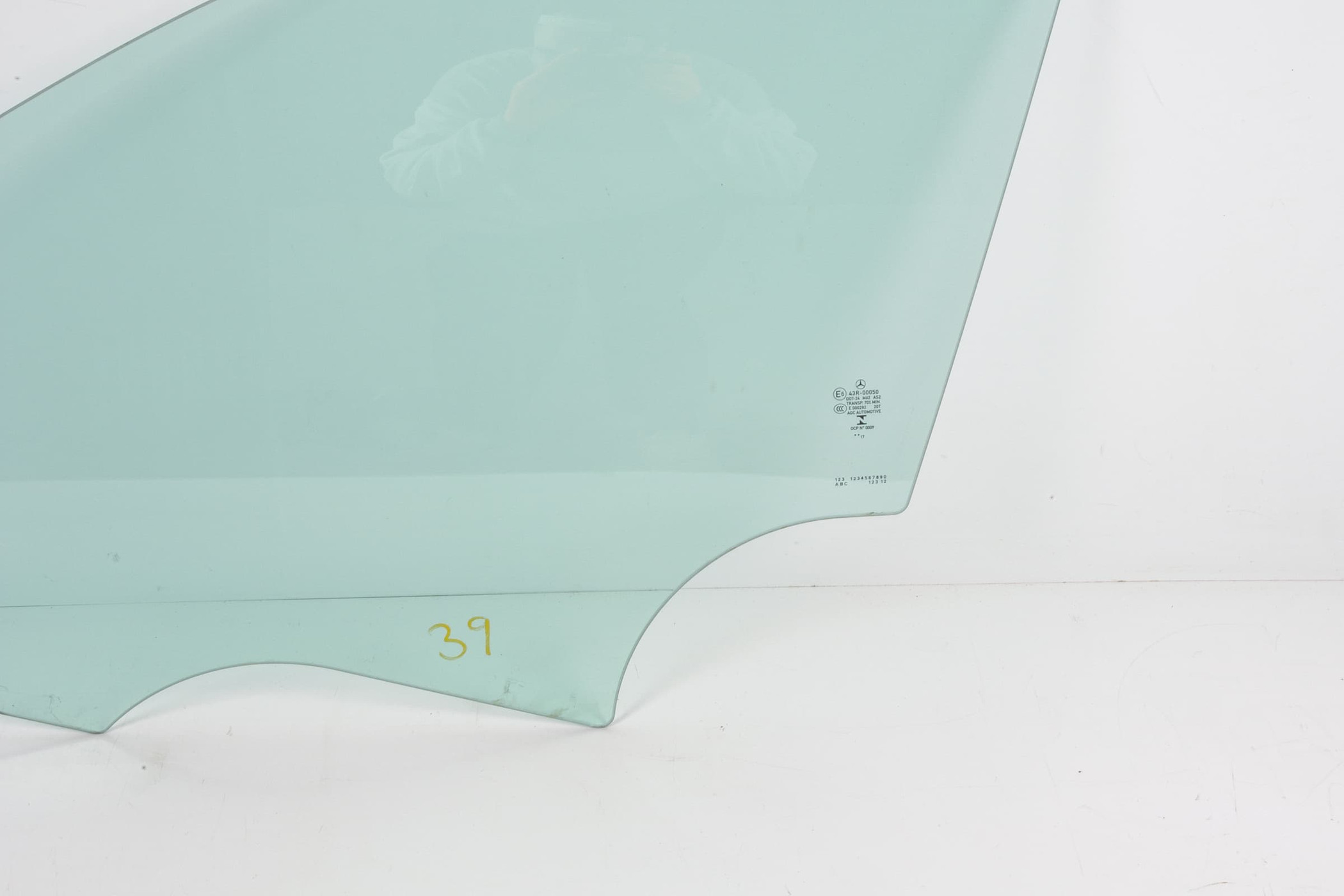 Mercedes 2057253700 Window Glass - Front Left | W205 S205 C