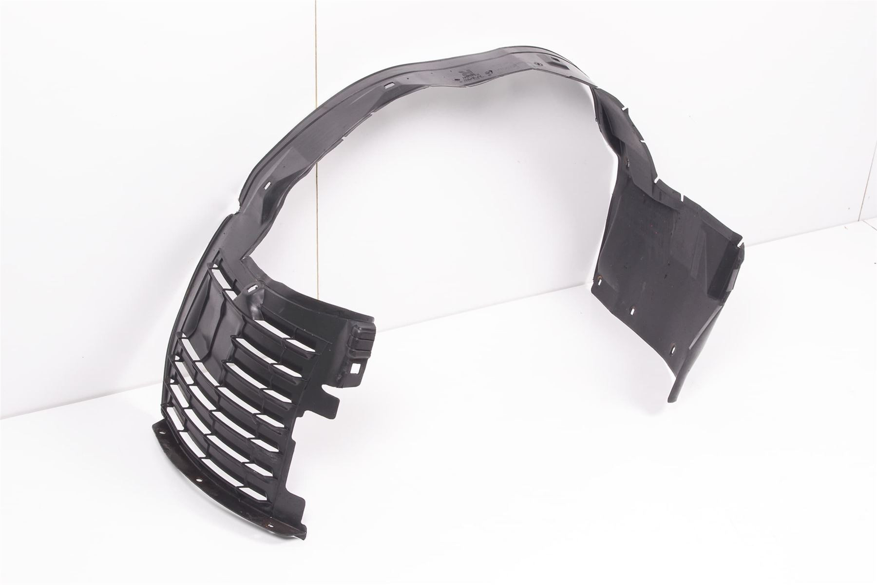 Mercedes 1406980230 Wheel Arch Liner - Front Right | W140 V140 S