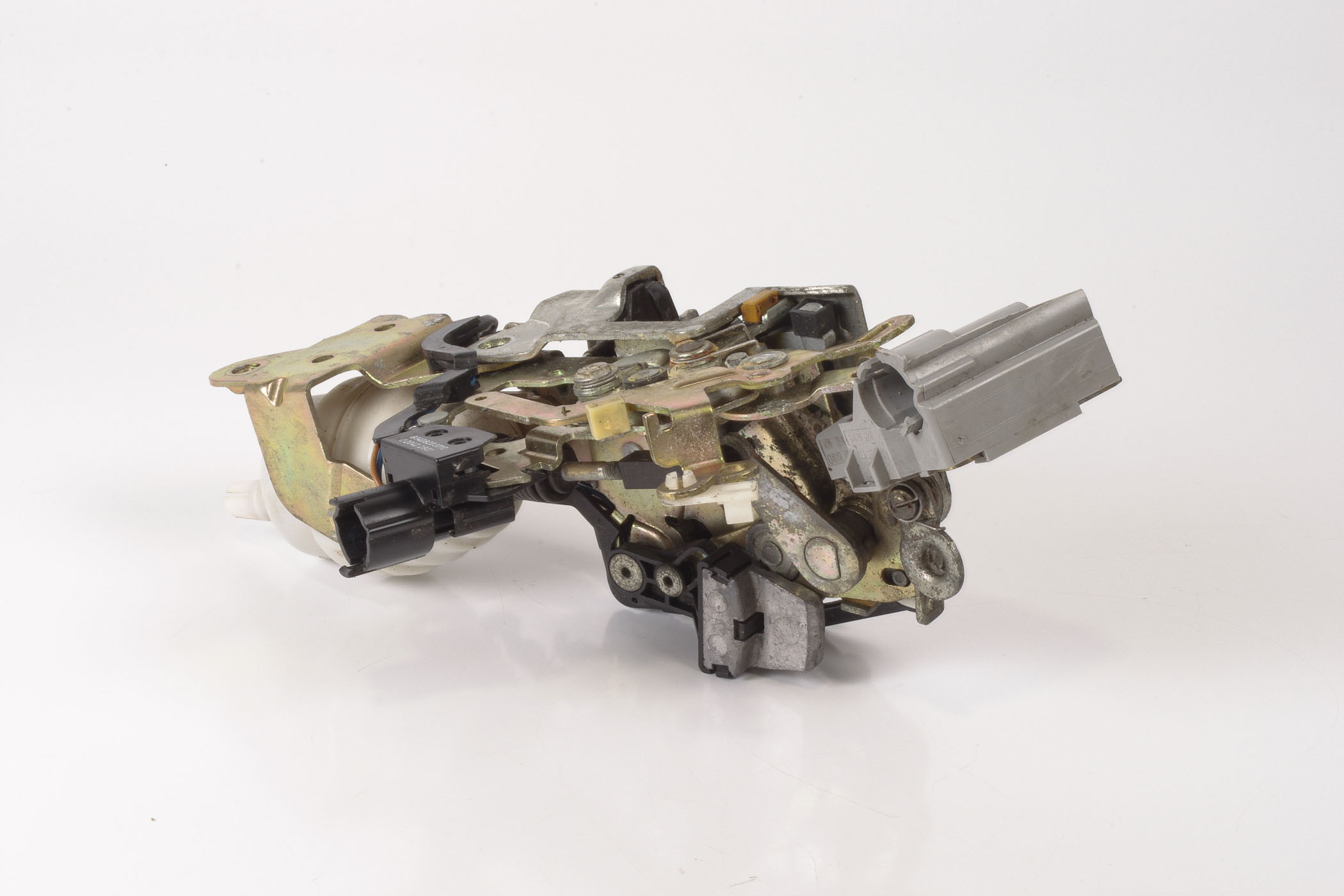 Mercedes 1407205935 Door Lock - Front Left | W140 V140 S