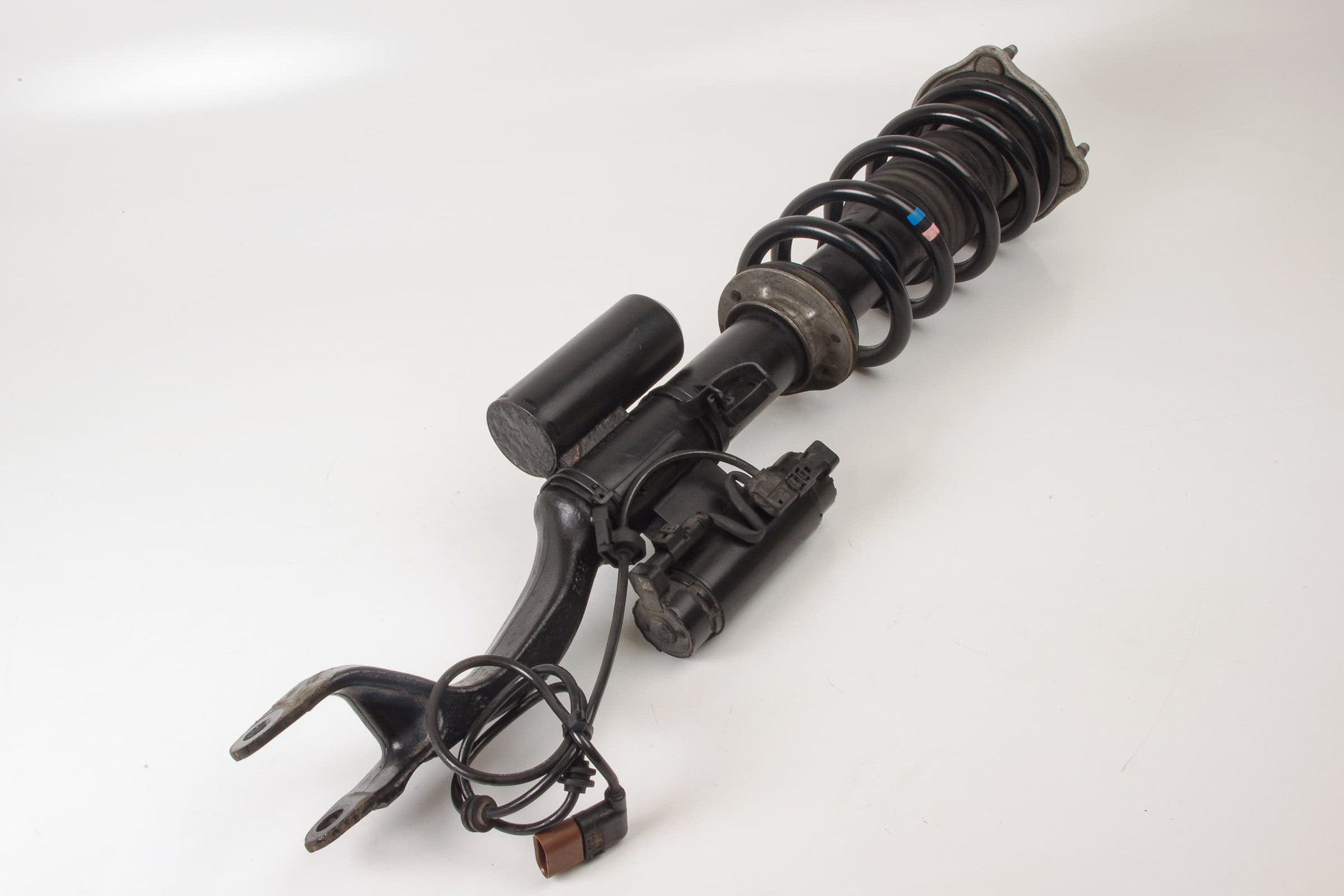 Mercedes 2053208602 AMG Suspension Strut - Front Right | W205 C