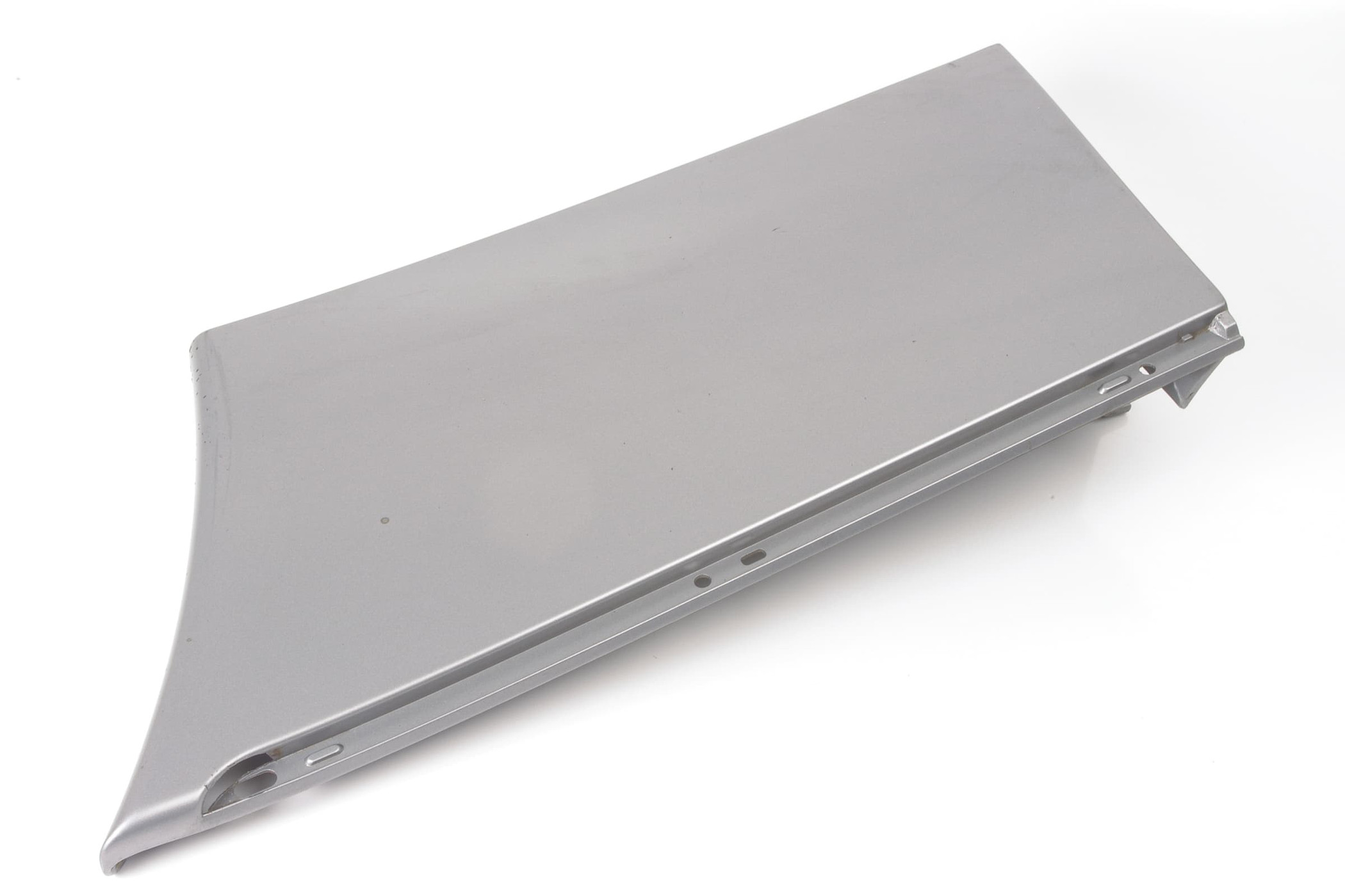 Mercedes 1406901840 Body Wing Panel - Right Silver (a) | V140 C140 S