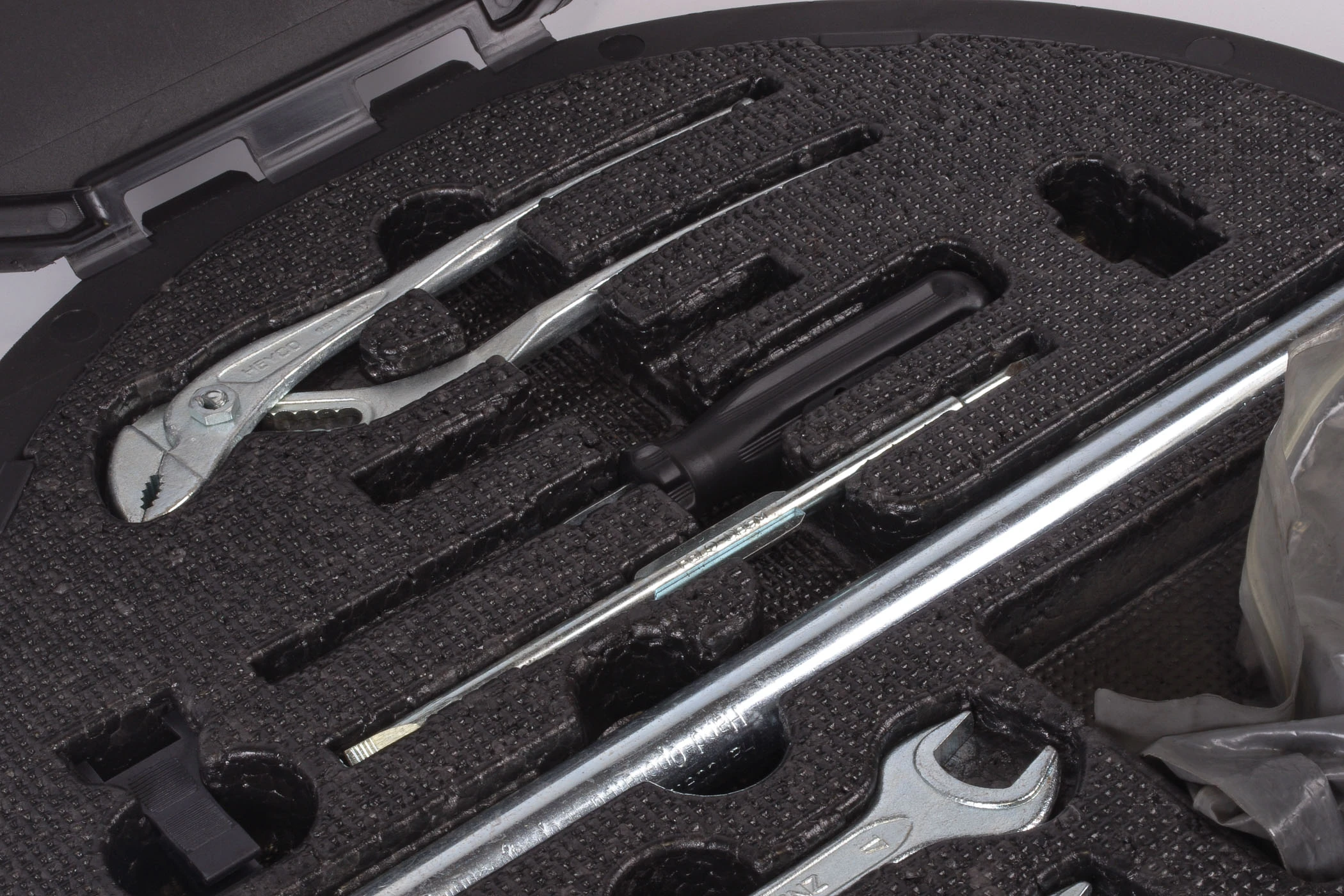 Mercedes 1408900111 Tool Kit | W140 V140 C140 S