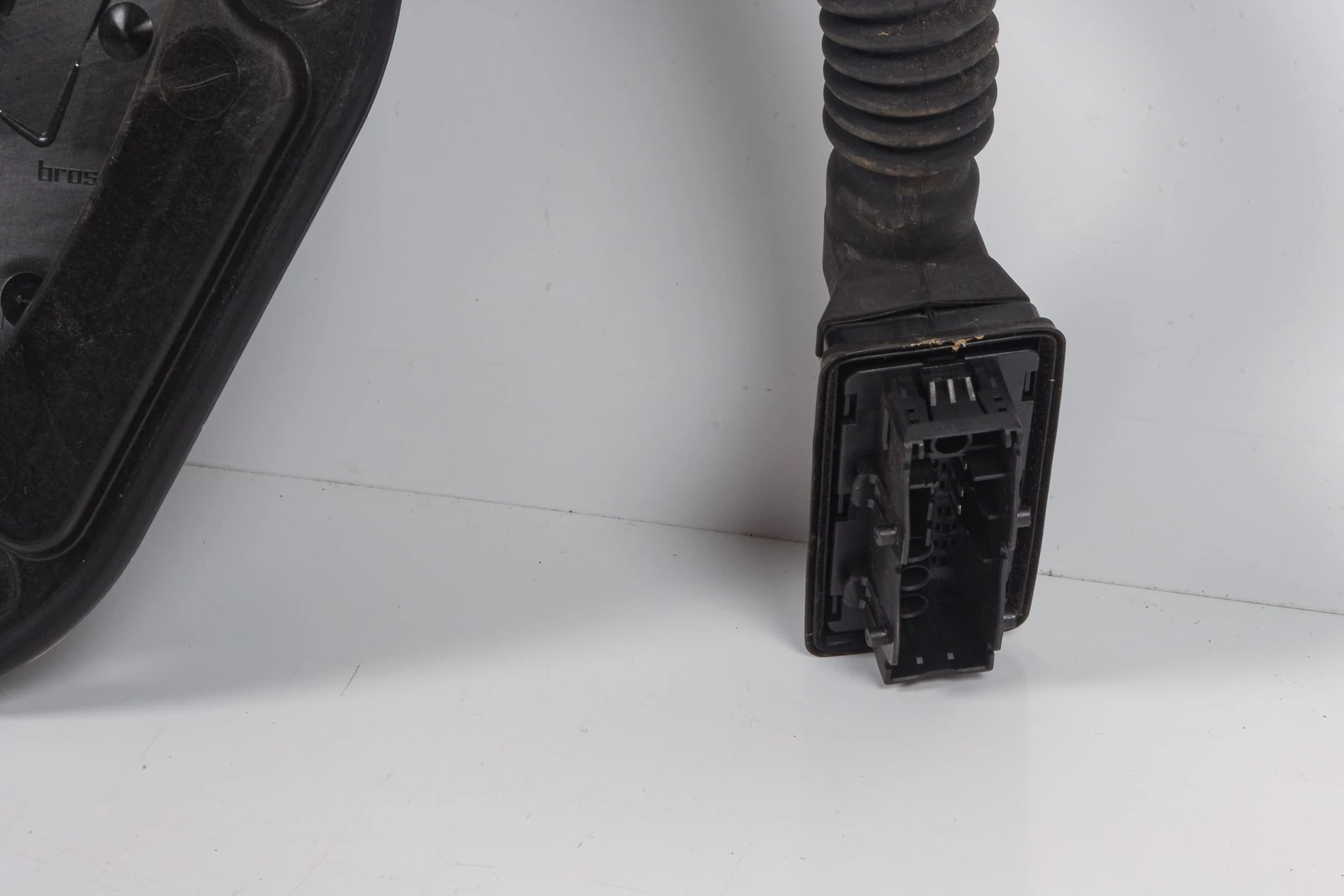 Mercedes 2057204923 Window Regulator & Motor - Front Left | W205 V205 S205 C