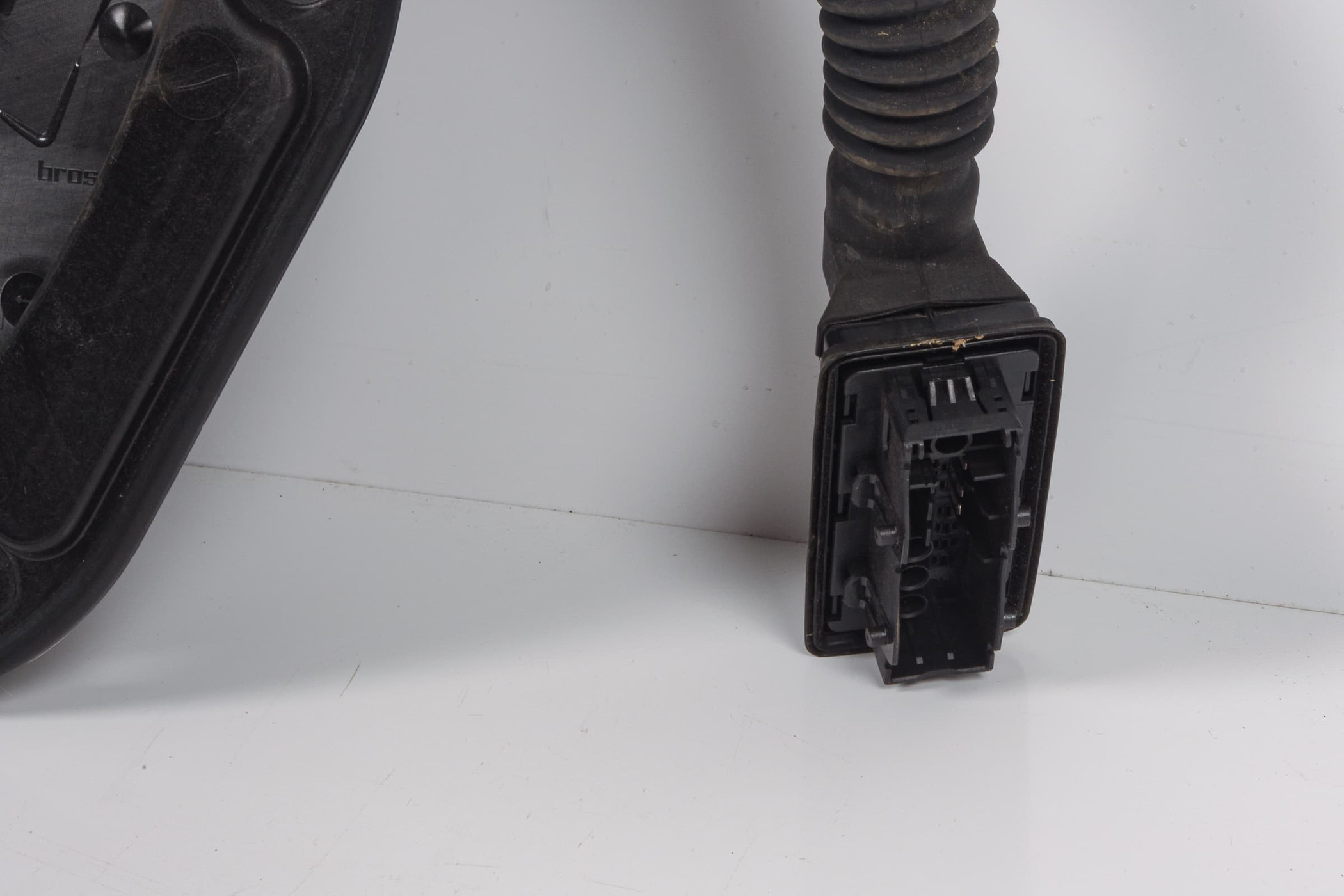 Mercedes 2057204923 Window Regulator & Motor - Front Left | W205 V205 S205 C