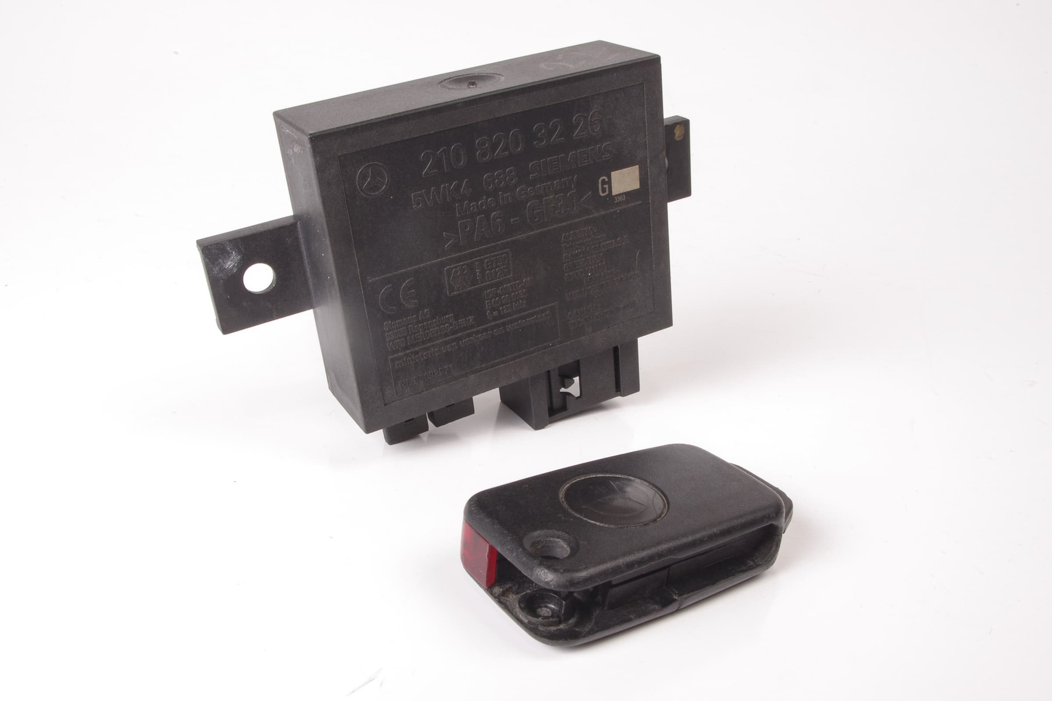 Mercedes 2108203226 Infrared Control Unit Key Fob Coded Set | A124 W210 E...