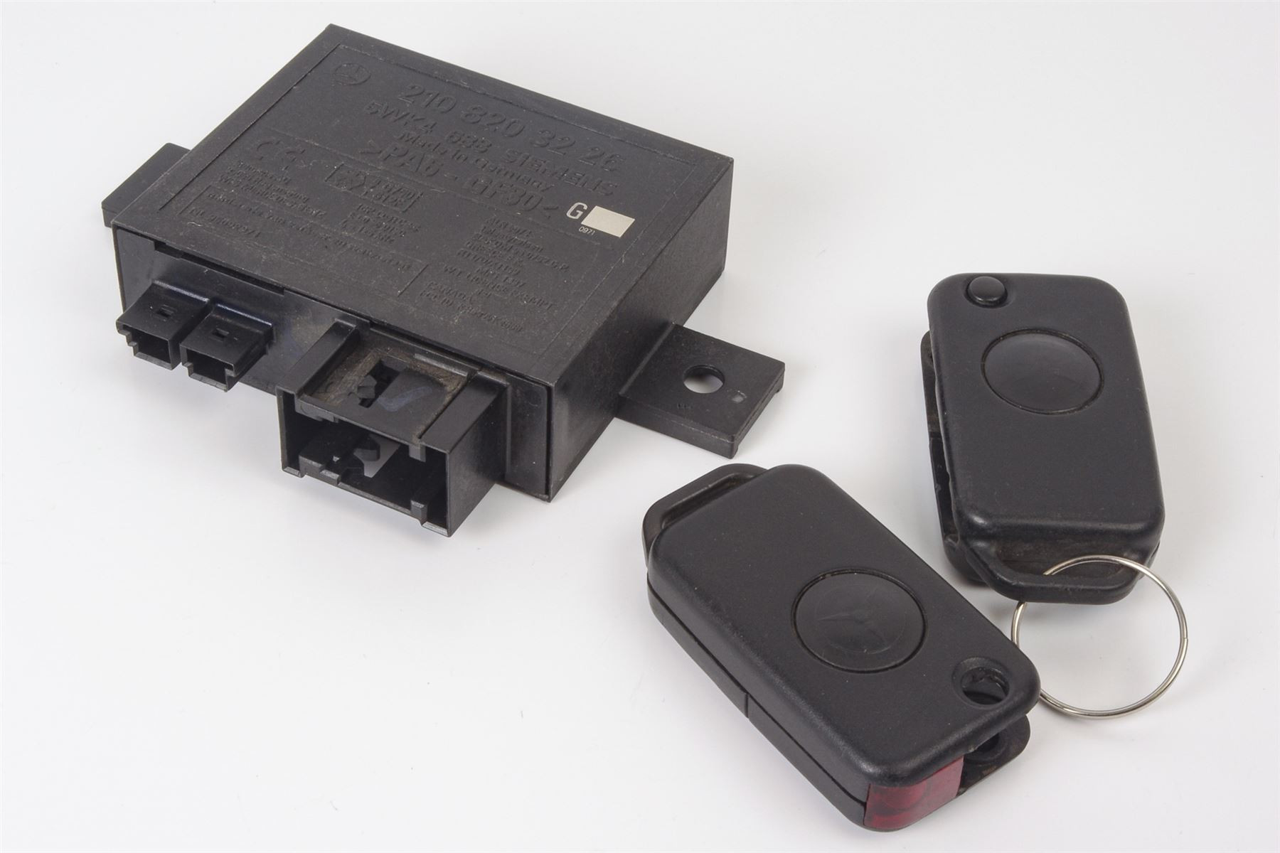 Mercedes 2108203226 Infrared Control Unit Key Fob Coded Set (a) | A124 W210 E...