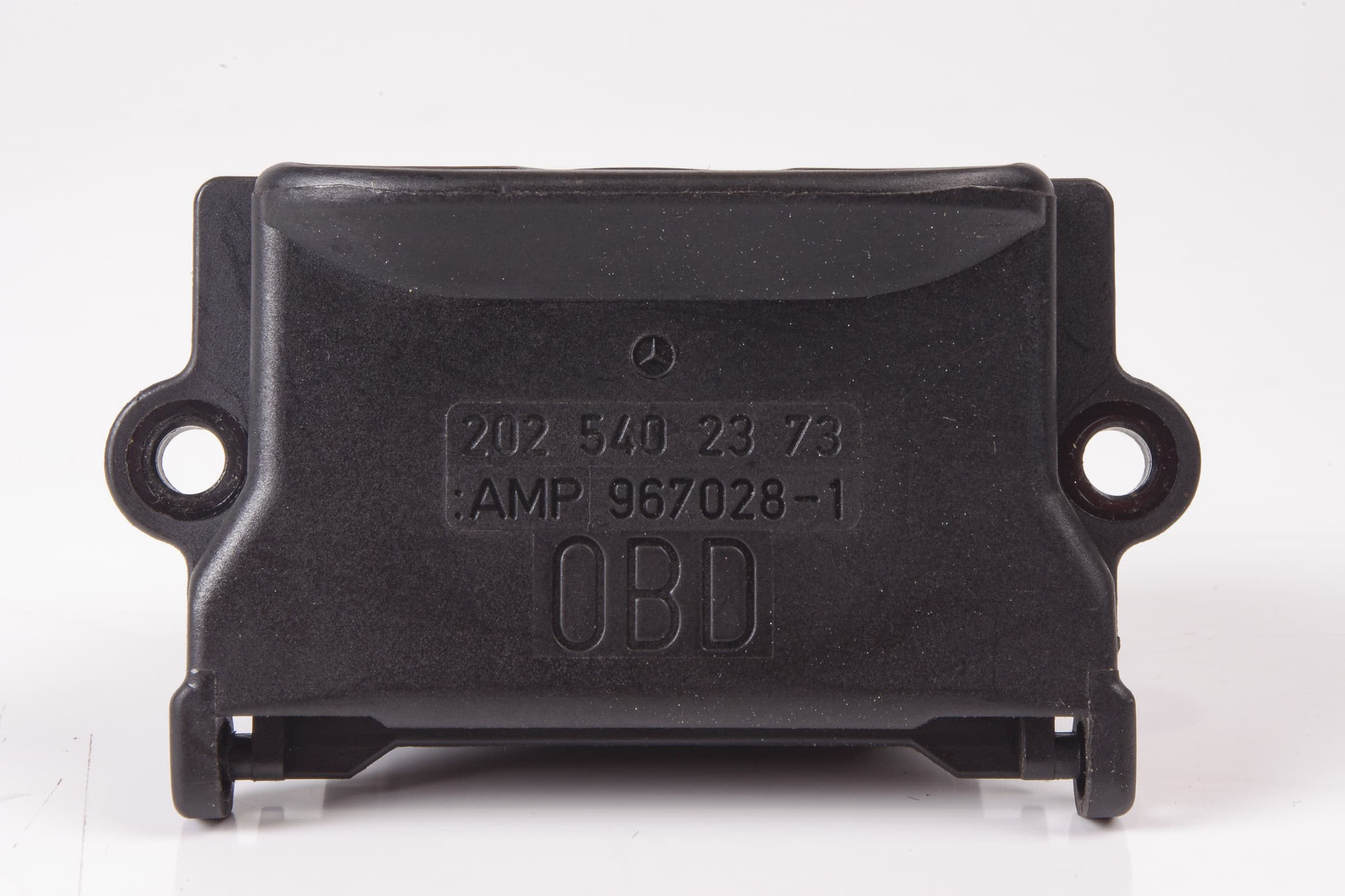 Mercedes 2025402373 Diagnostic Plug Cover | W117 CLA R129 R230 R231 SL W140...