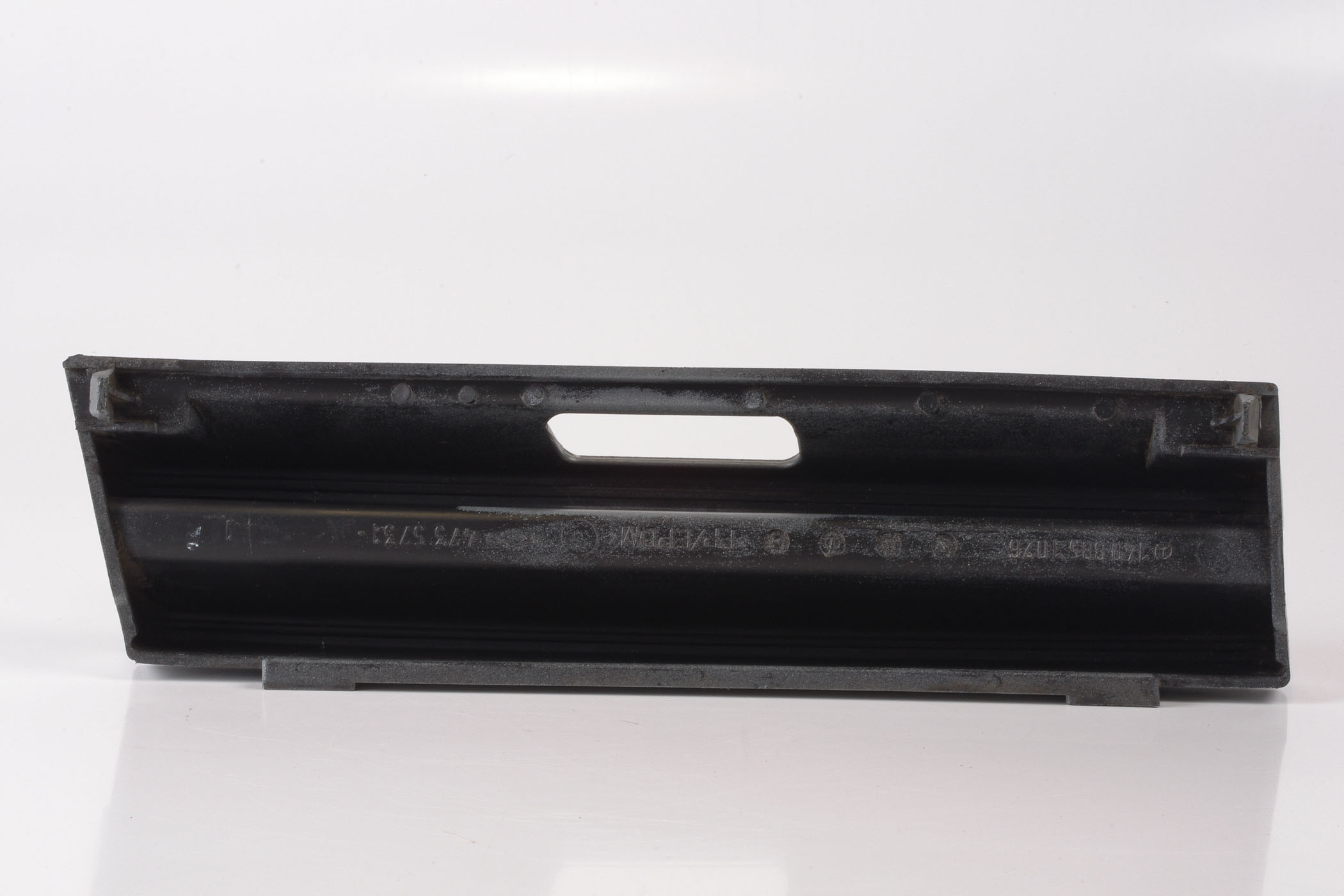 Mercedes 1408851026 Tow Eye Cover - Right Silver | W140 V140 S