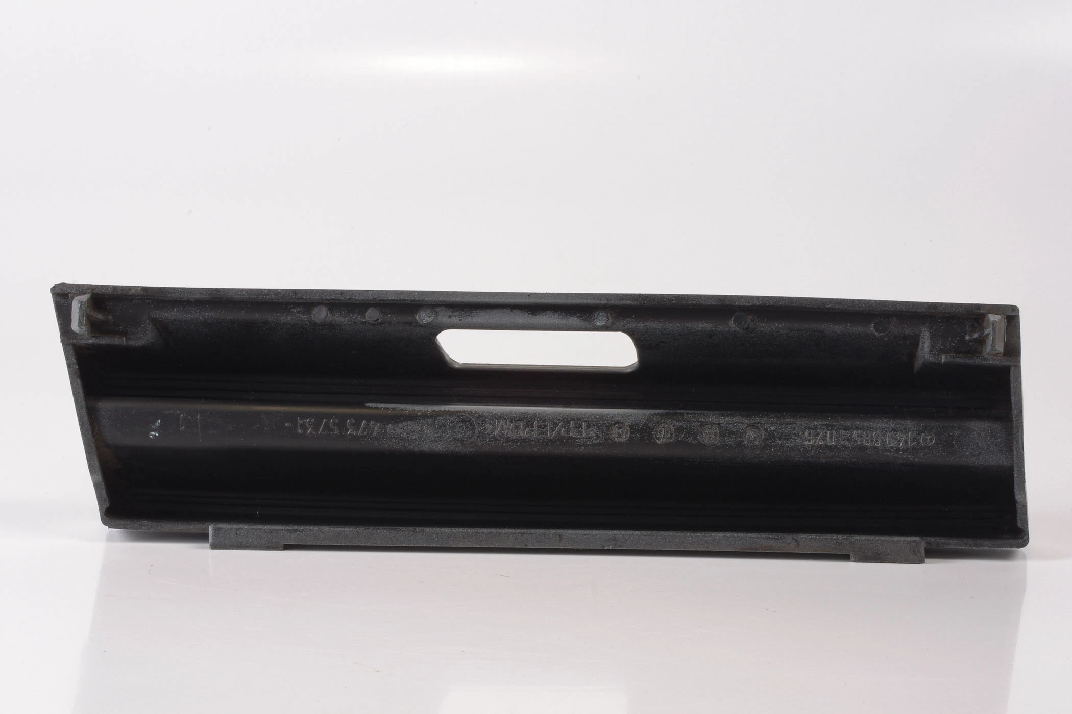 Mercedes 1408851026 Tow Eye Cover - Right Silver | W140 V140 S