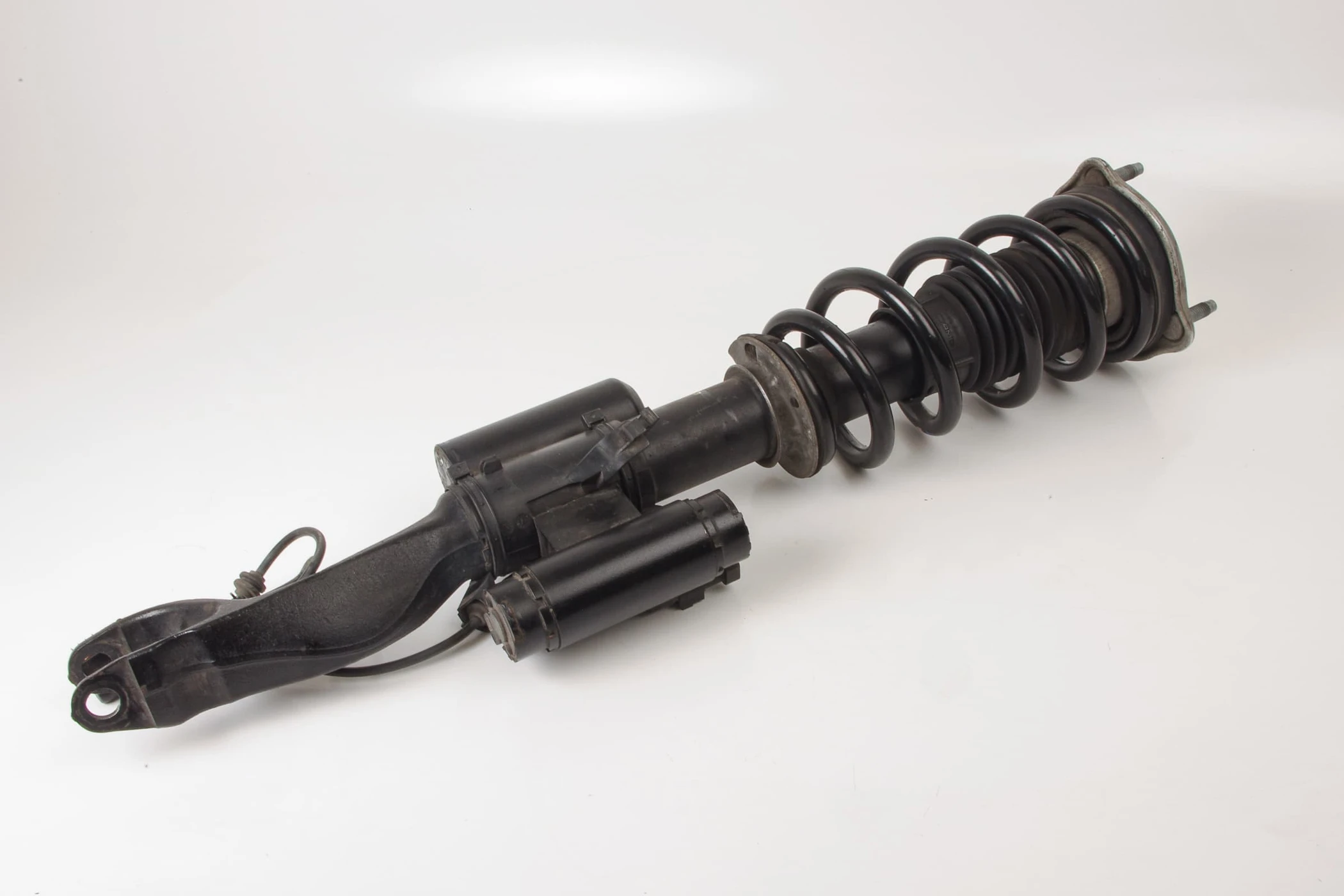 Mercedes 2053208502 AMG Suspension Strut - Front Left | W205 C