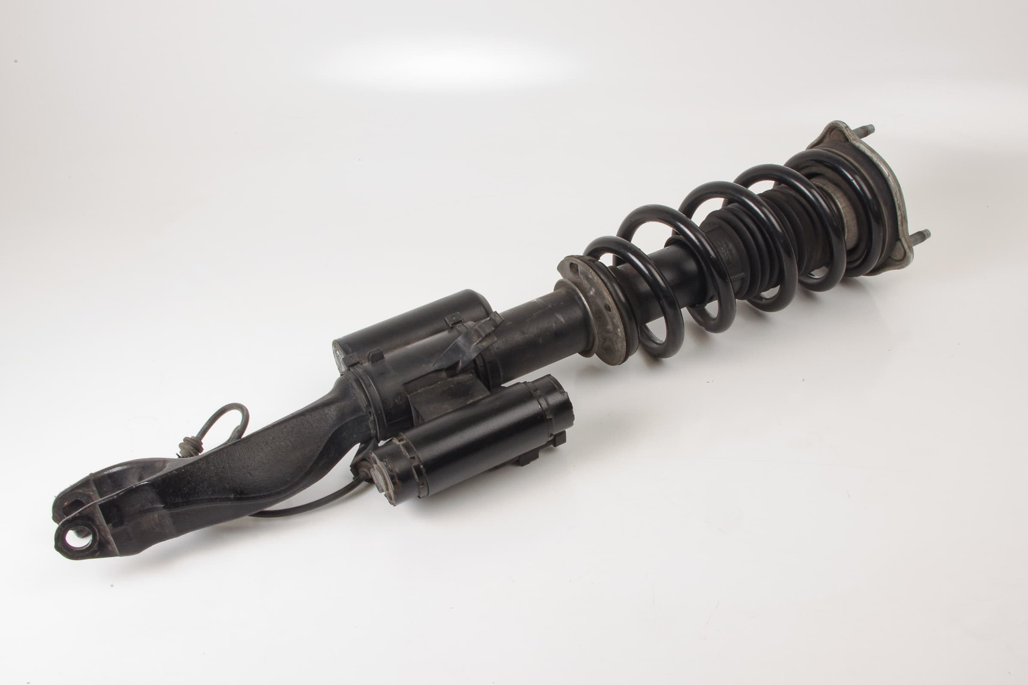 Mercedes 2053208502 AMG Suspension Strut - Front Left | W205 C