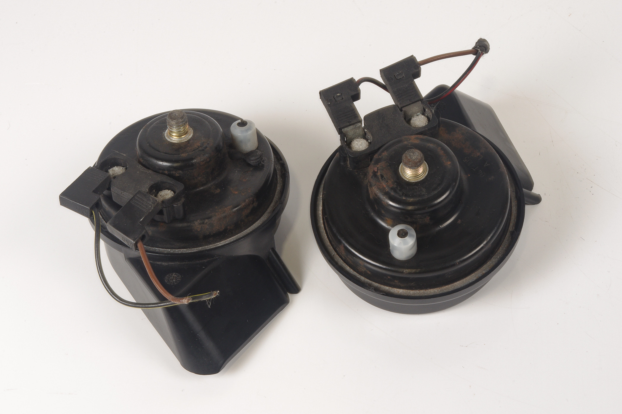 Mercedes 2305420320 Horn Set (a) | R230 SL