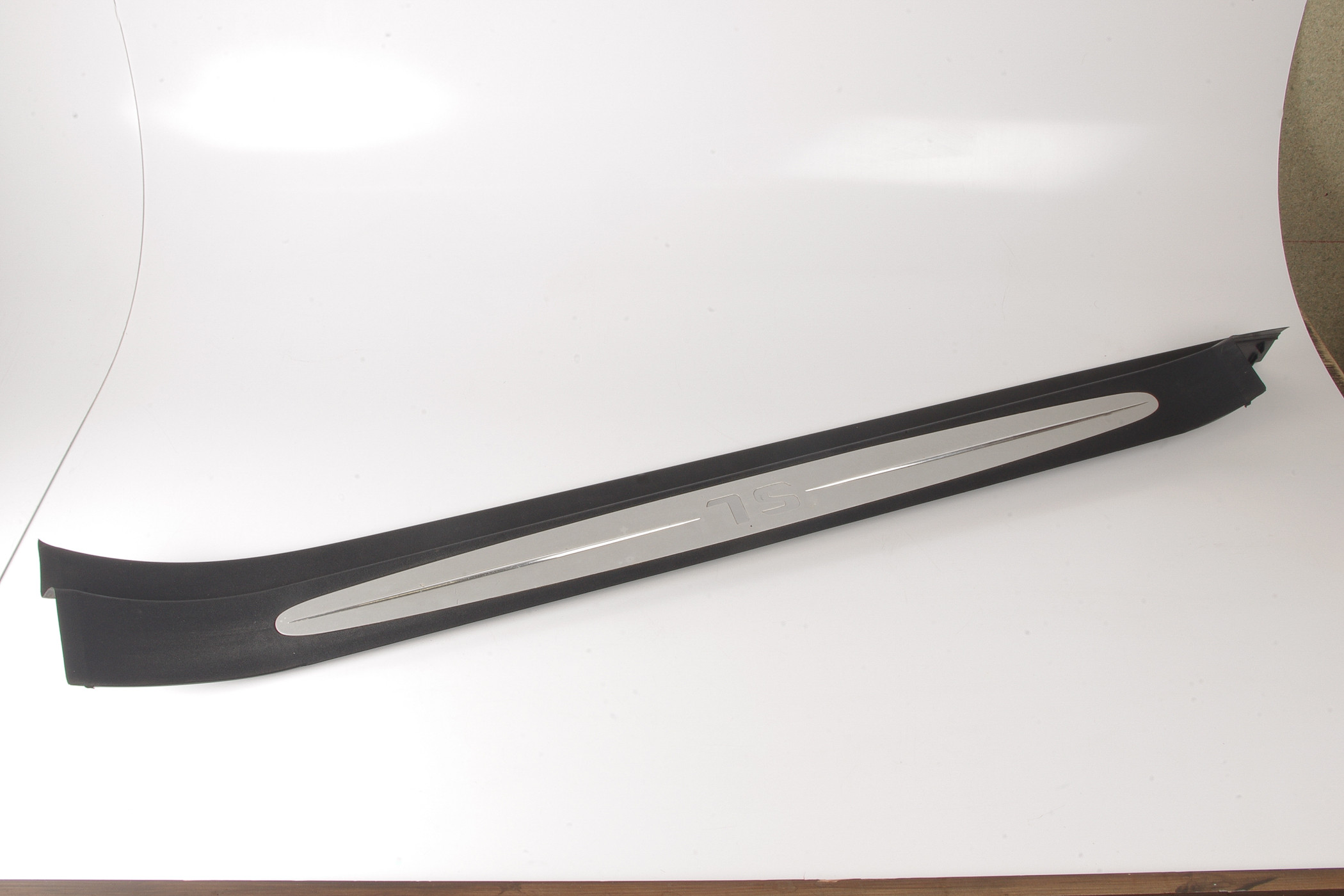 Mercedes 2306800335 Door Sill - Front Left (a) | R230 SL