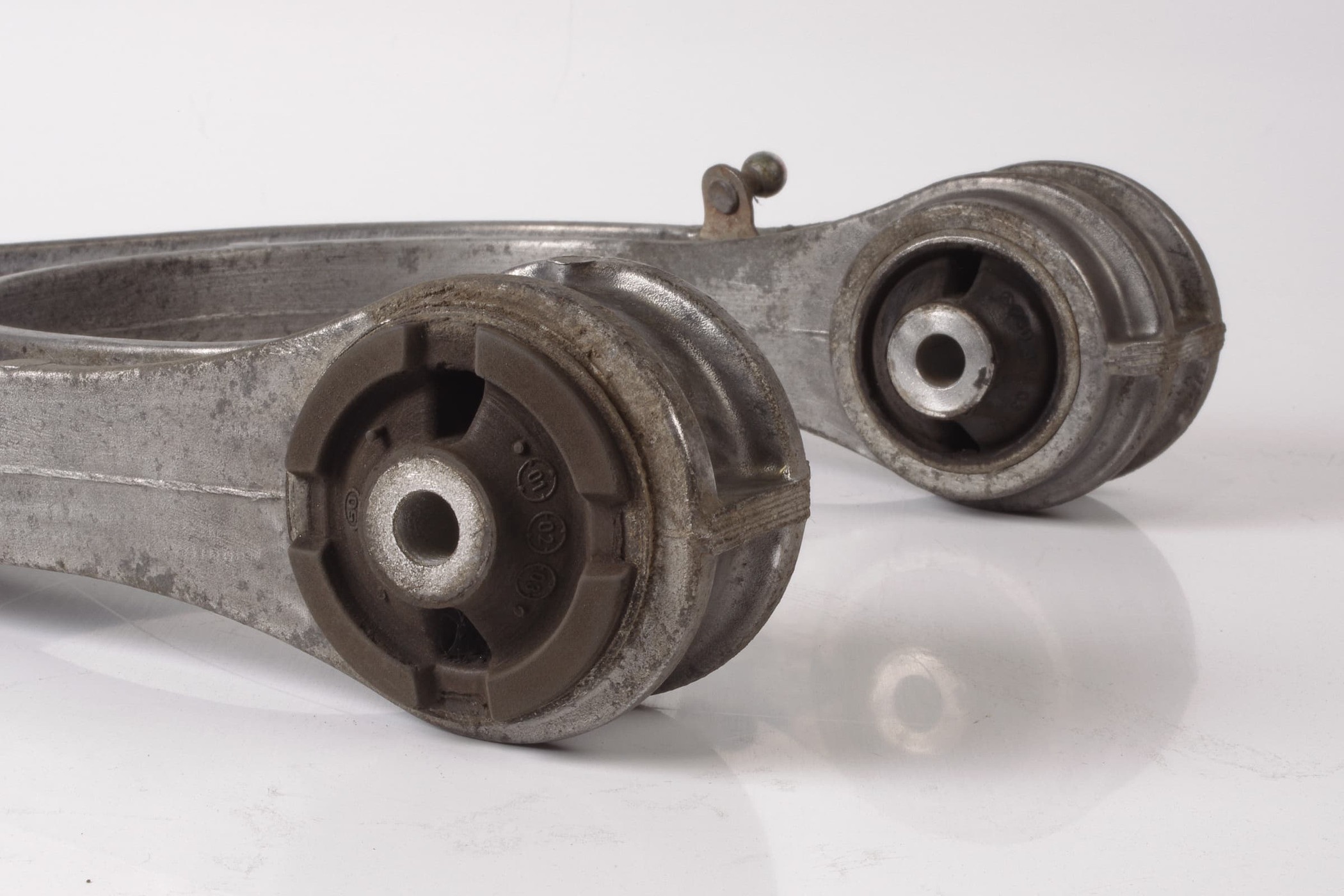 Mercedes 2303330201 Control Arm | R230 SL