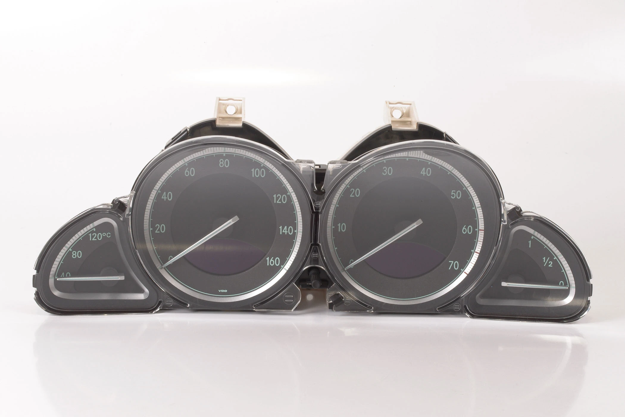 Mercedes 2305407611 Instrument Cluster | R230 SL