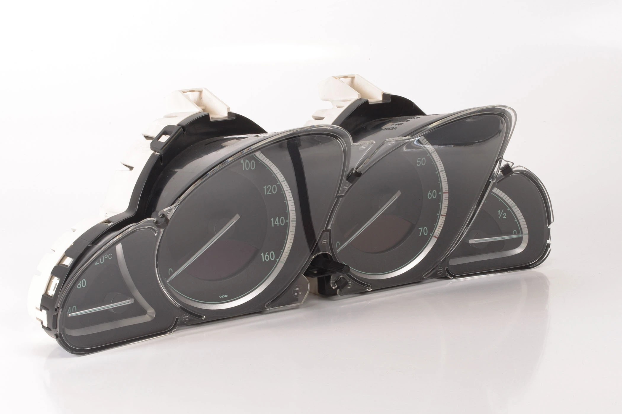 Mercedes 2305407611 Instrument Cluster | R230 SL