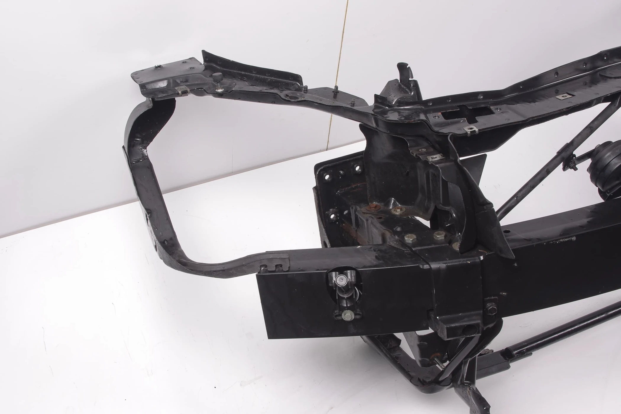 Mercedes 2306204734 Crossmember - Front (b) | R230 SL