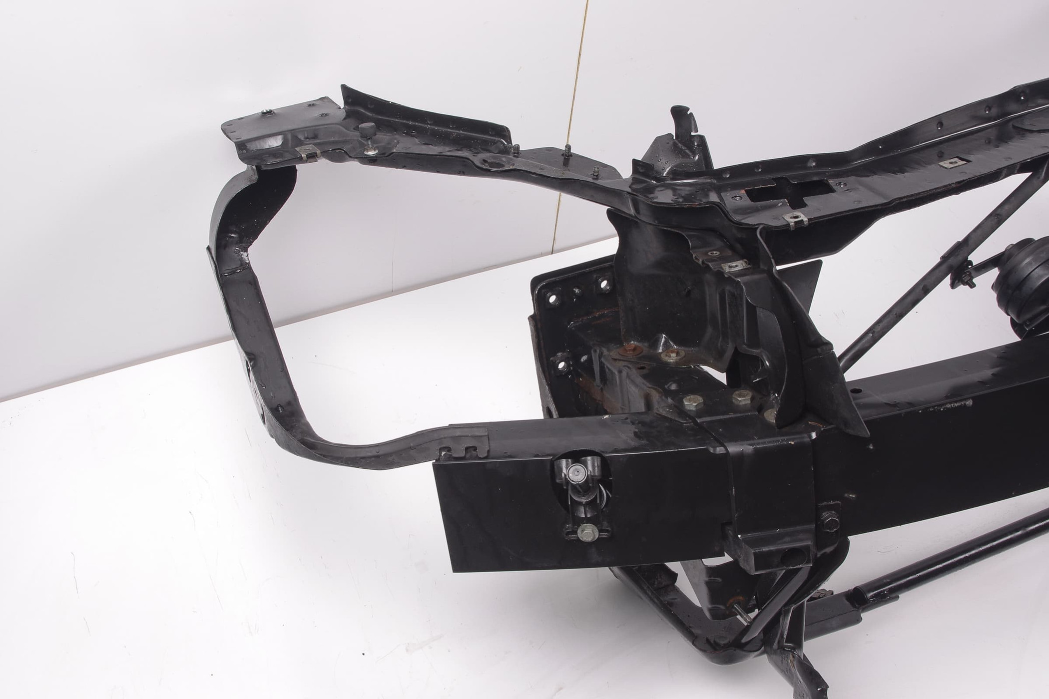 Mercedes 2306204734 Crossmember - Front (c) | R230 SL