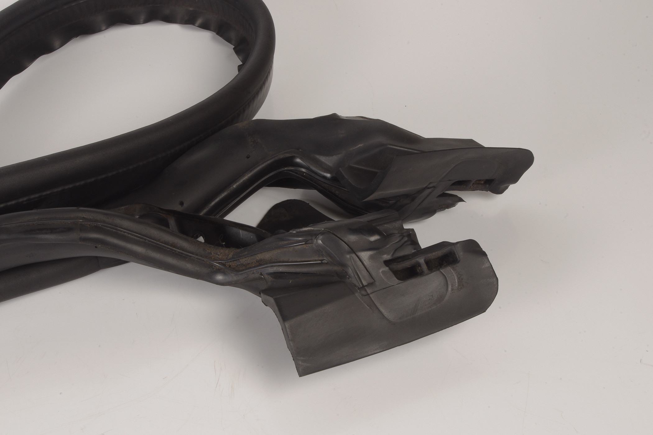 Mercedes 2307500598 Boot Seal | R230 SL