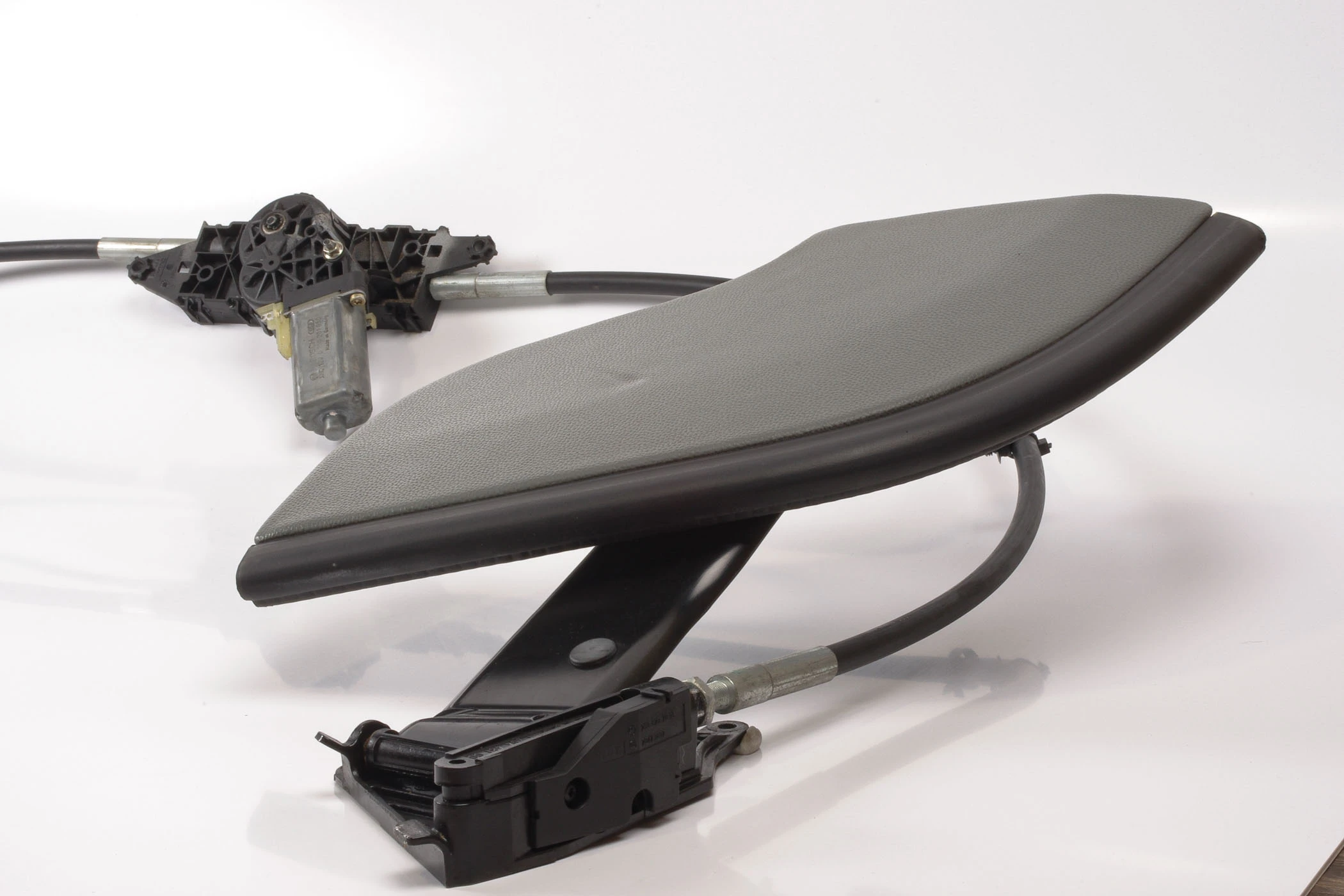 Mercedes 2307500806 Hat Tray Flaps & Motor - Grey | R230 SL