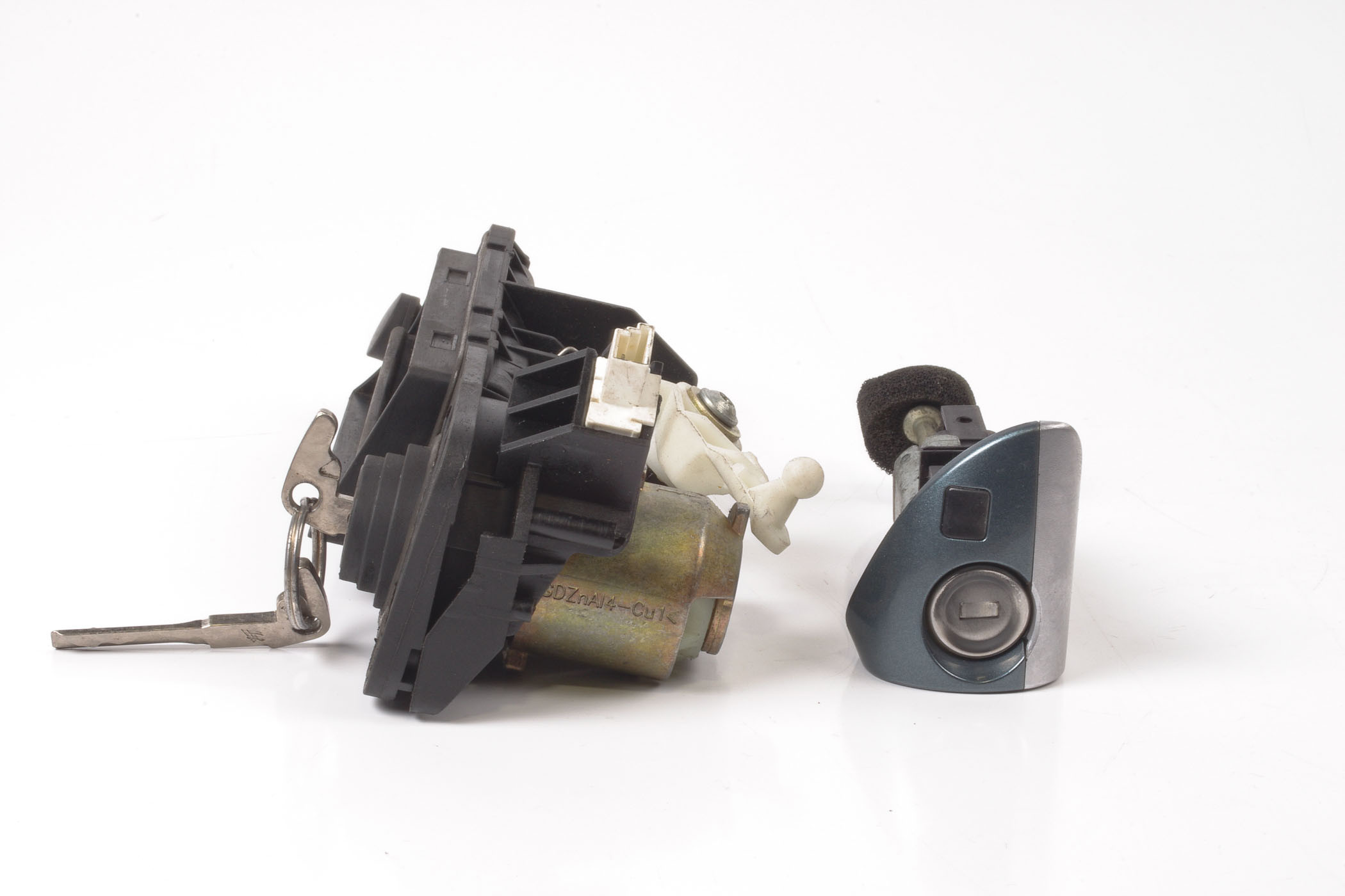 Mercedes 2307500593 Lock Set x2 - Blue | R230 SL