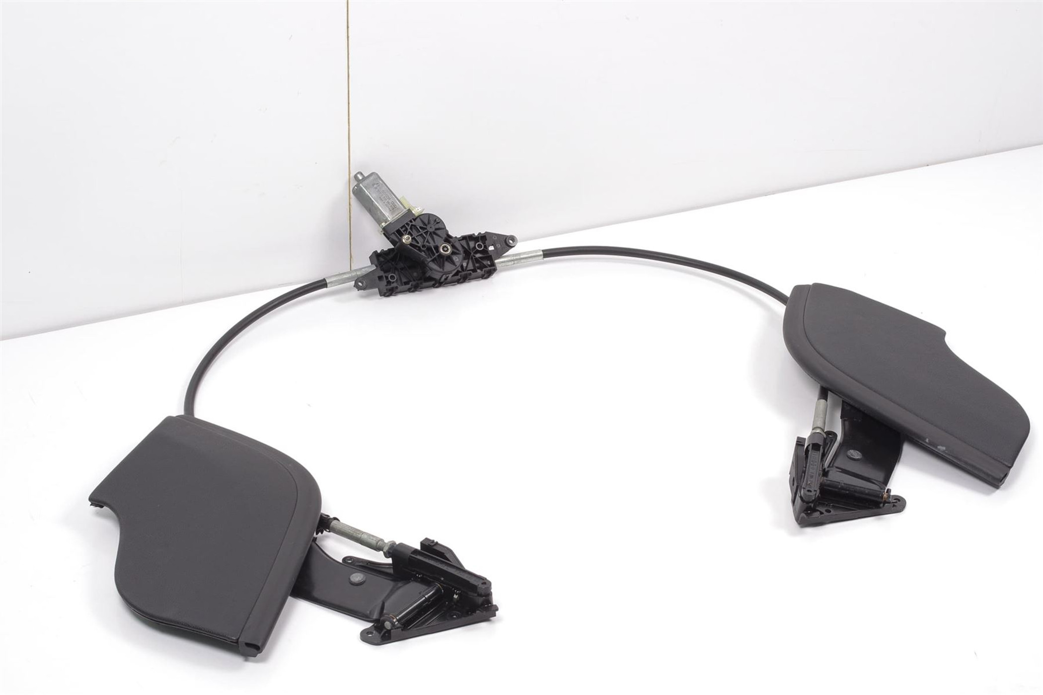 Mercedes 2307500806 Hat Tray Flaps & Motor - Black | R230 SL