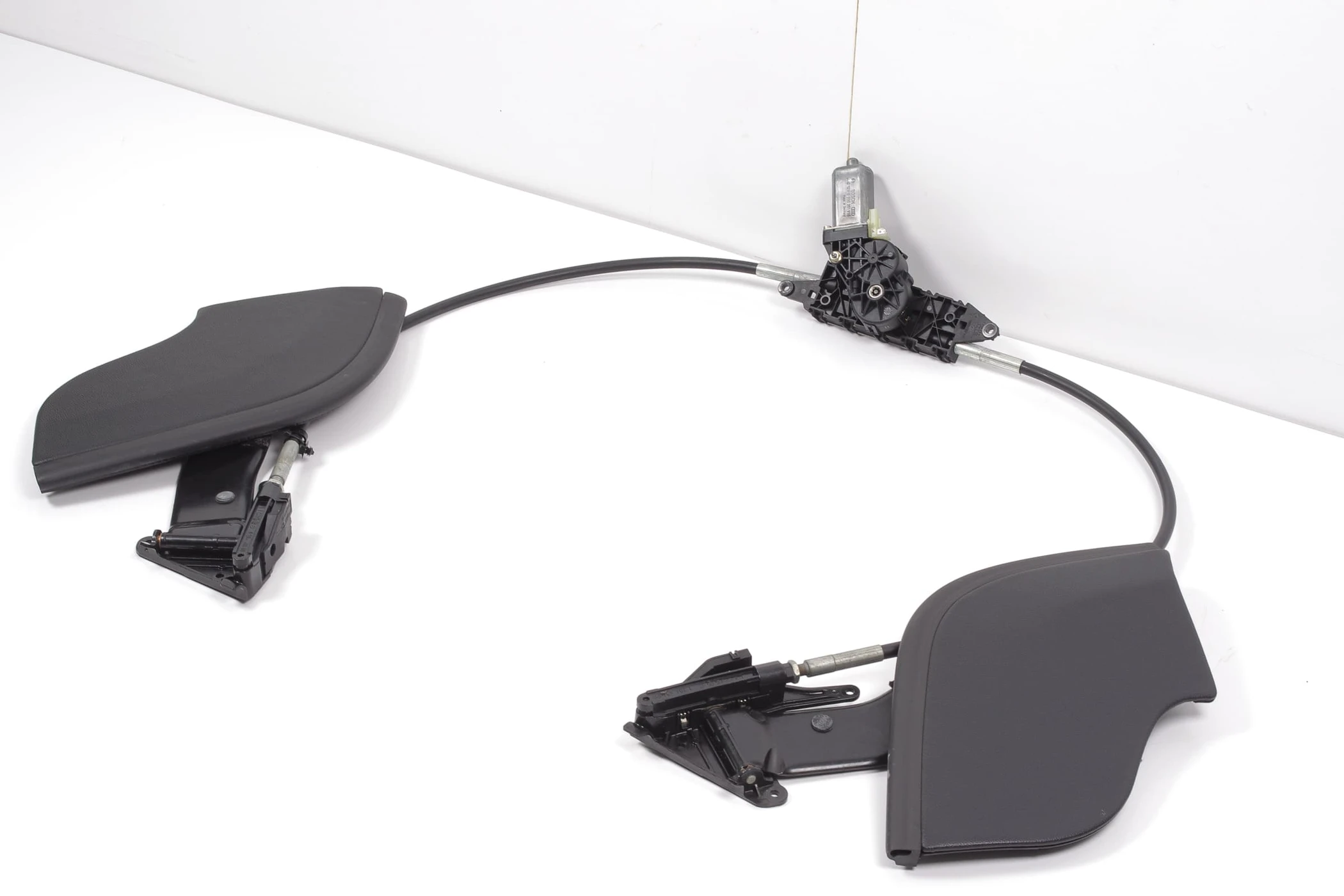 Mercedes 2307500806 Hat Tray Flaps & Motor - Black | R230 SL