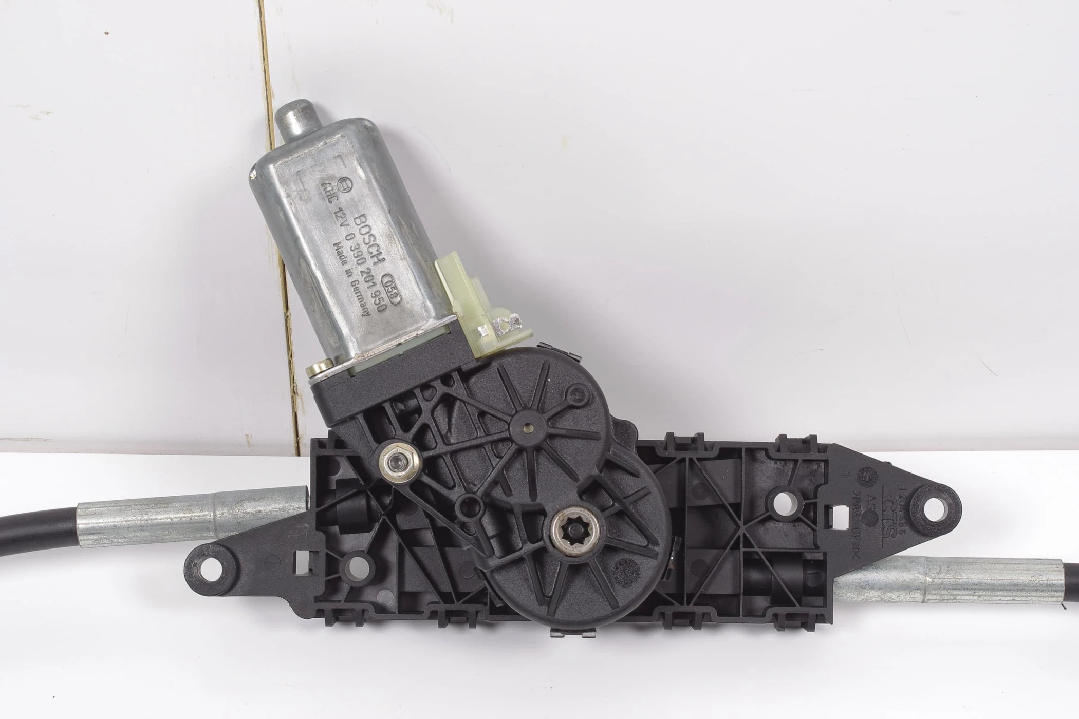 Mercedes 2307500806 Hat Tray Flaps & Motor - Black | R230 SL