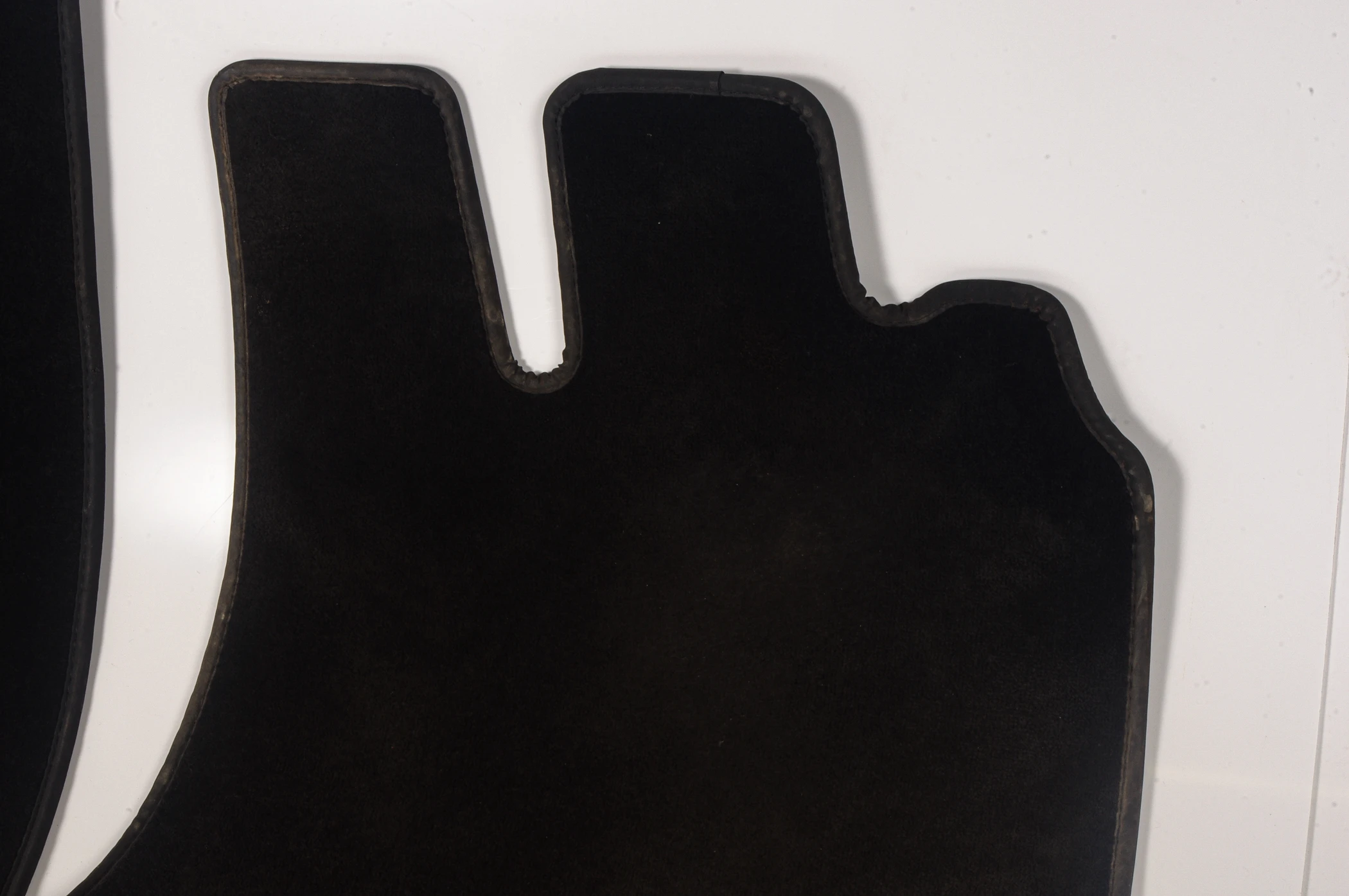 Mercedes 2306801240 Floor Mat Set x2 - Black | R230 SL