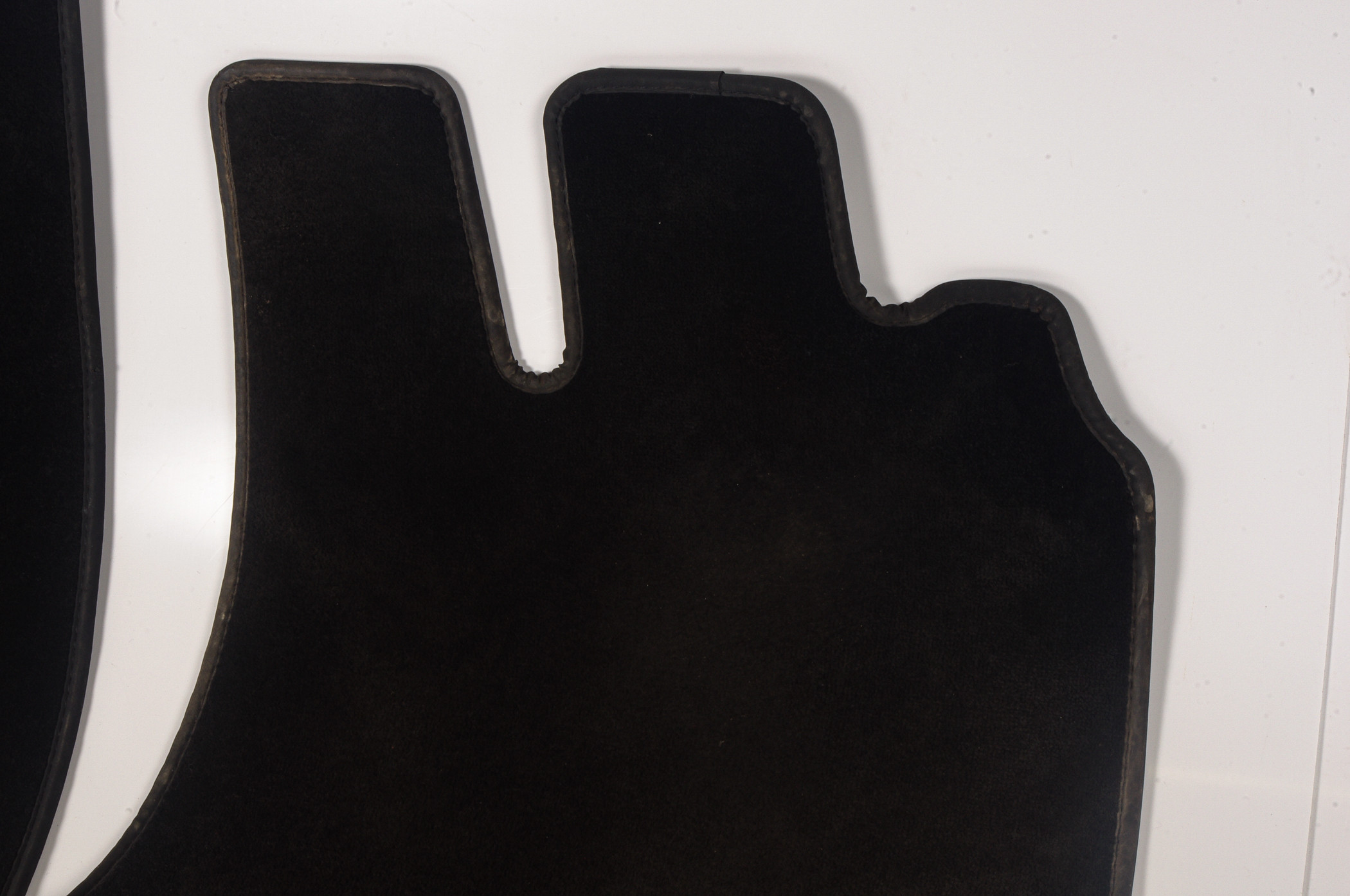 Mercedes 2306801240 Floor Mat Set x2 - Black | R230 SL