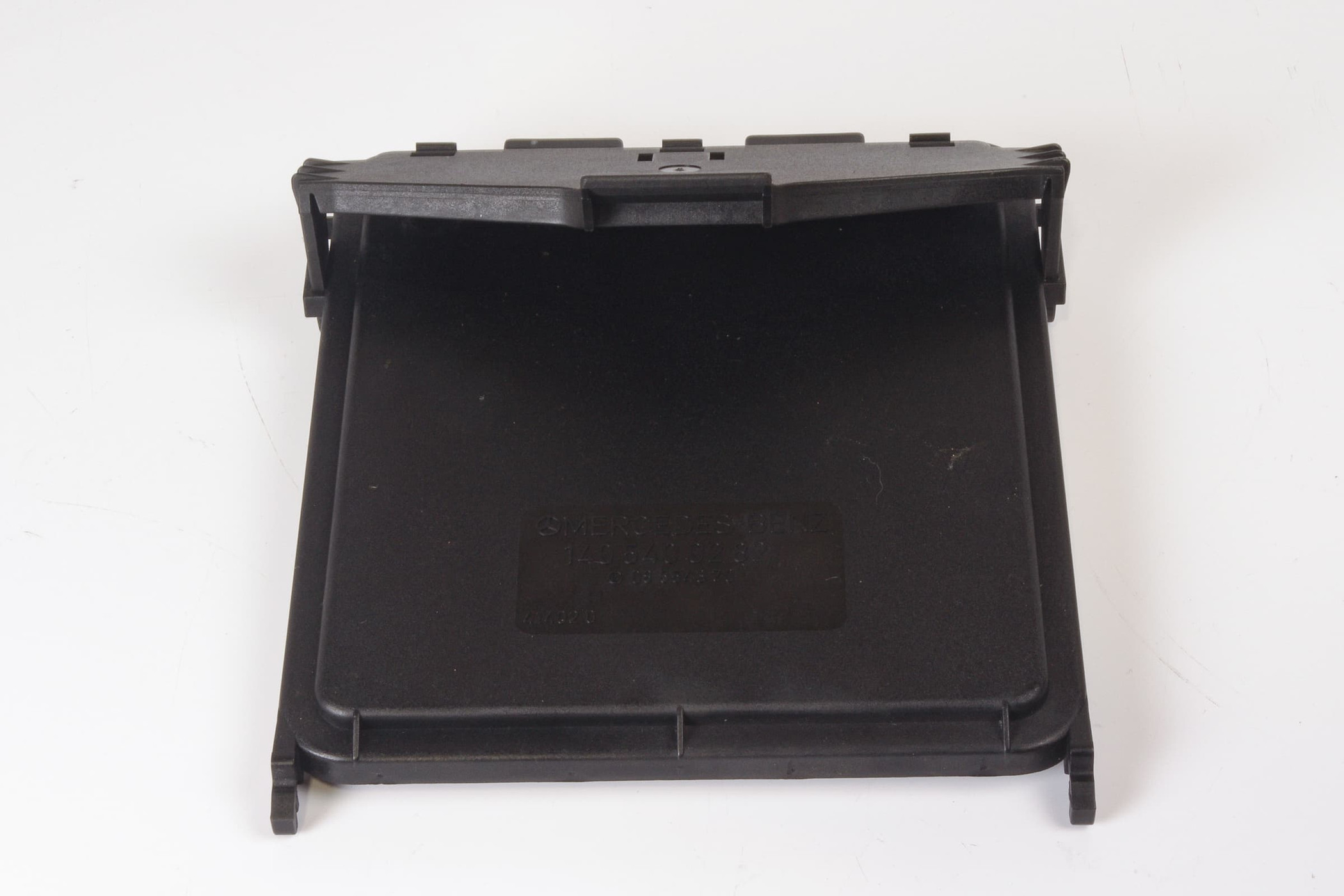 Mercedes 1405400282 Fuse Box Cover (b) | W140 V140 C140 S