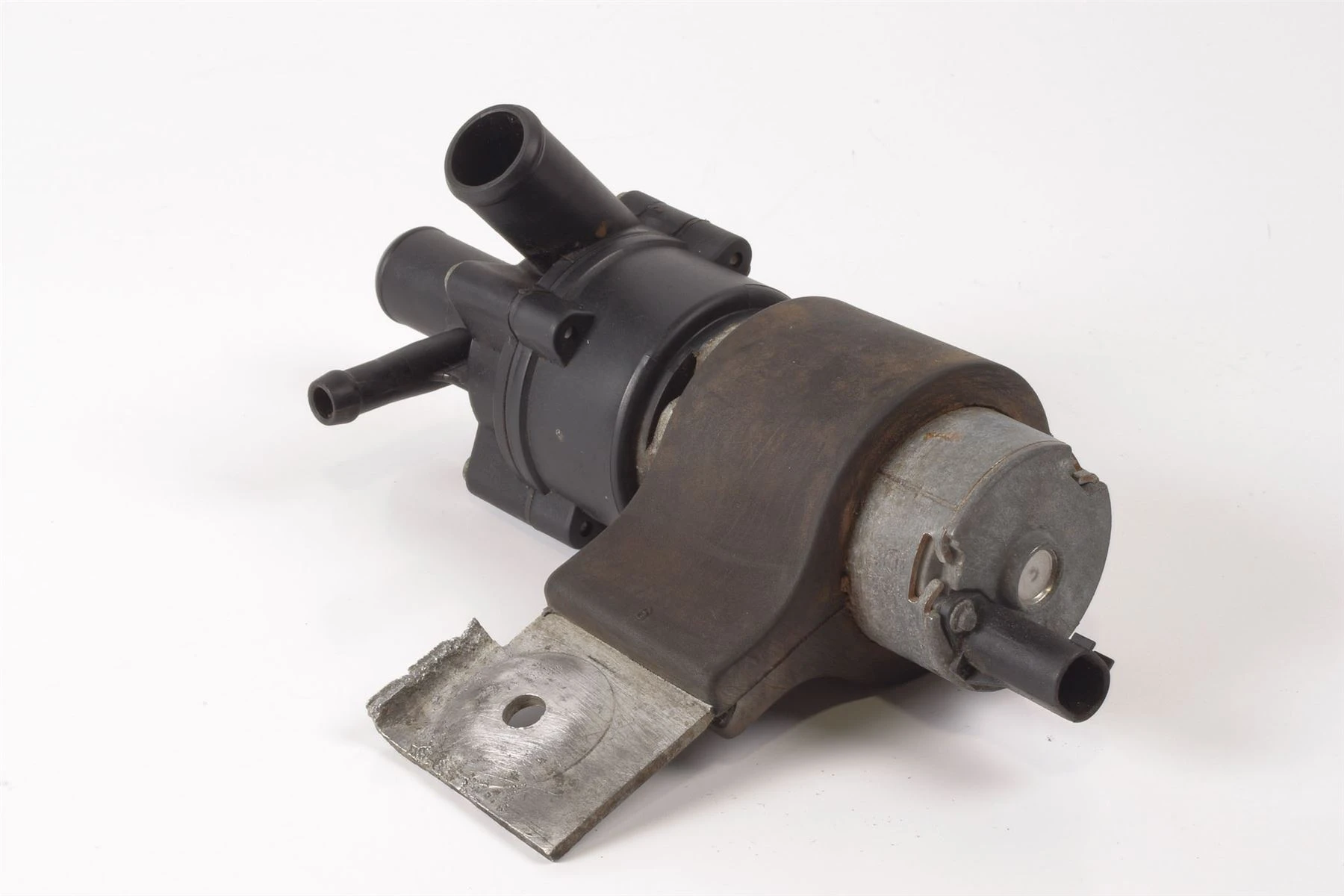 Mercedes 2308350264 Water Pump | R230 SL