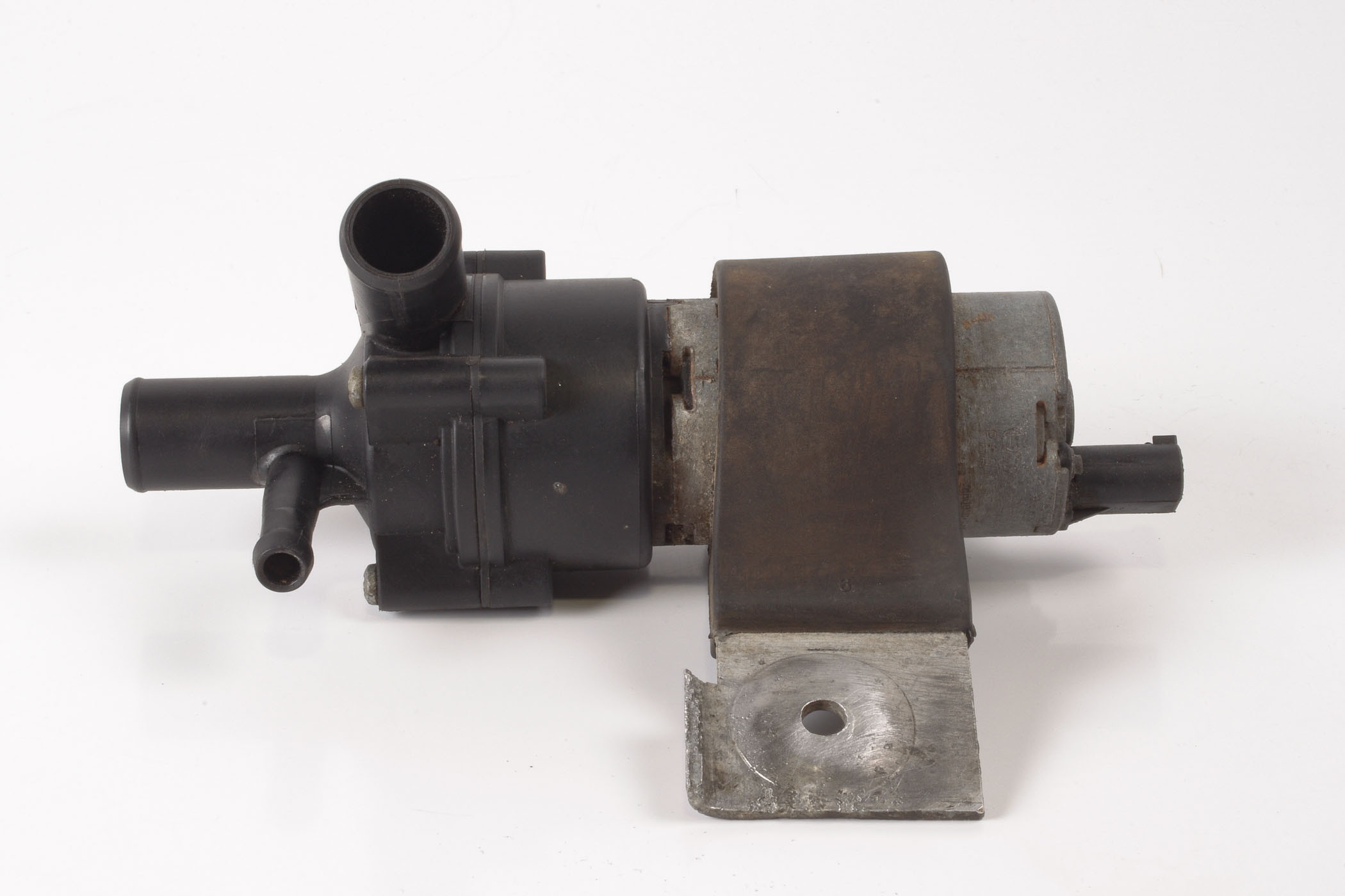 Mercedes 2308350264 Water Pump | R230 SL