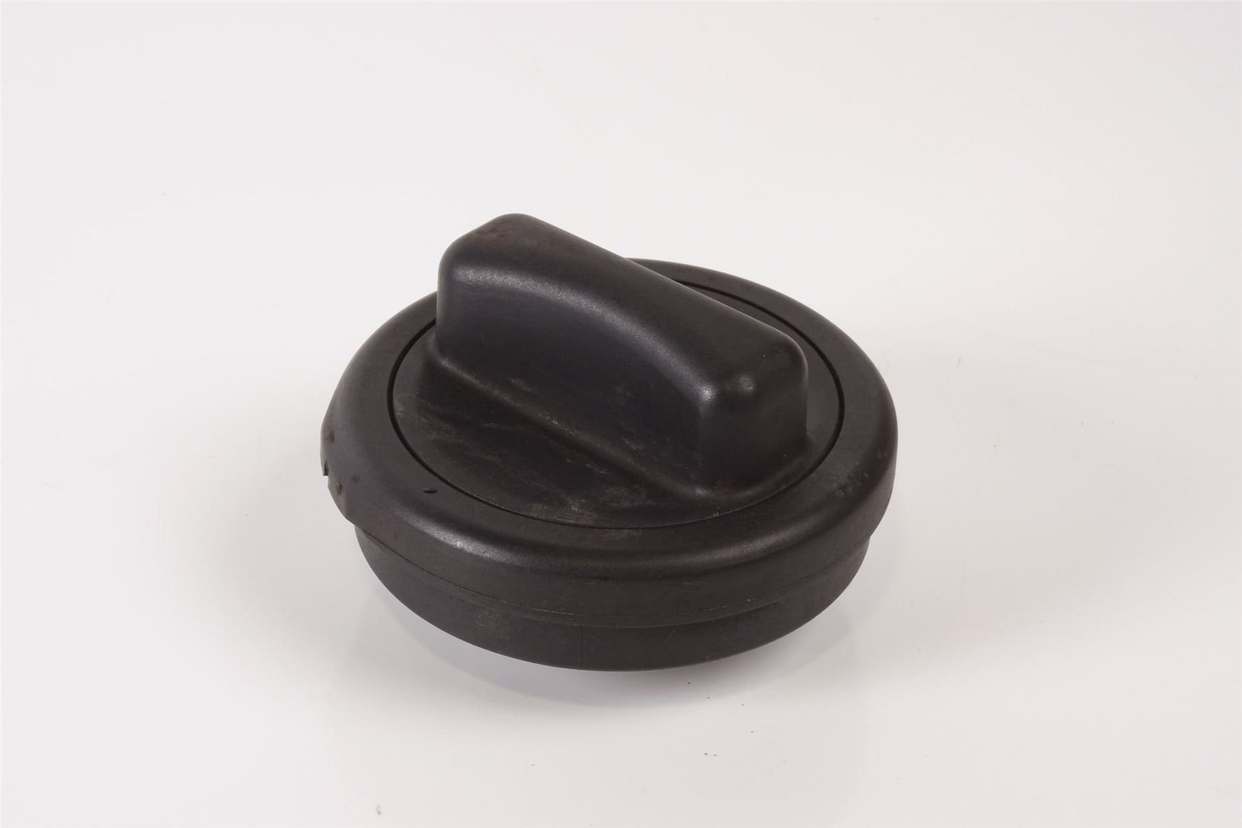 Mercedes 2214700705 Fuel Filler Cap | R172 SLK W204 C X204 GLK C207 A207 W212...