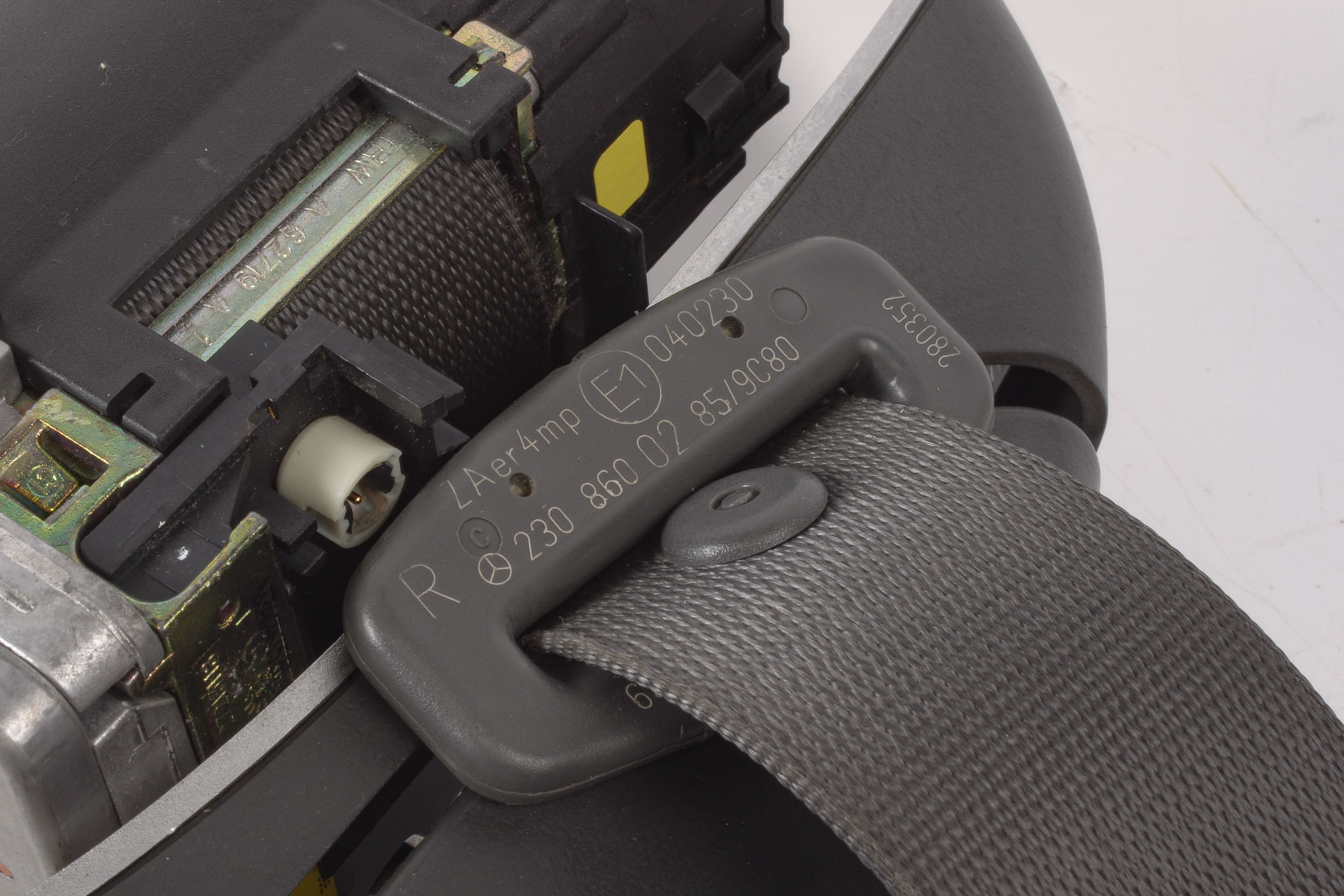 Mercedes 2308600285 Seat Belt - Front Right Black | R230 SL
