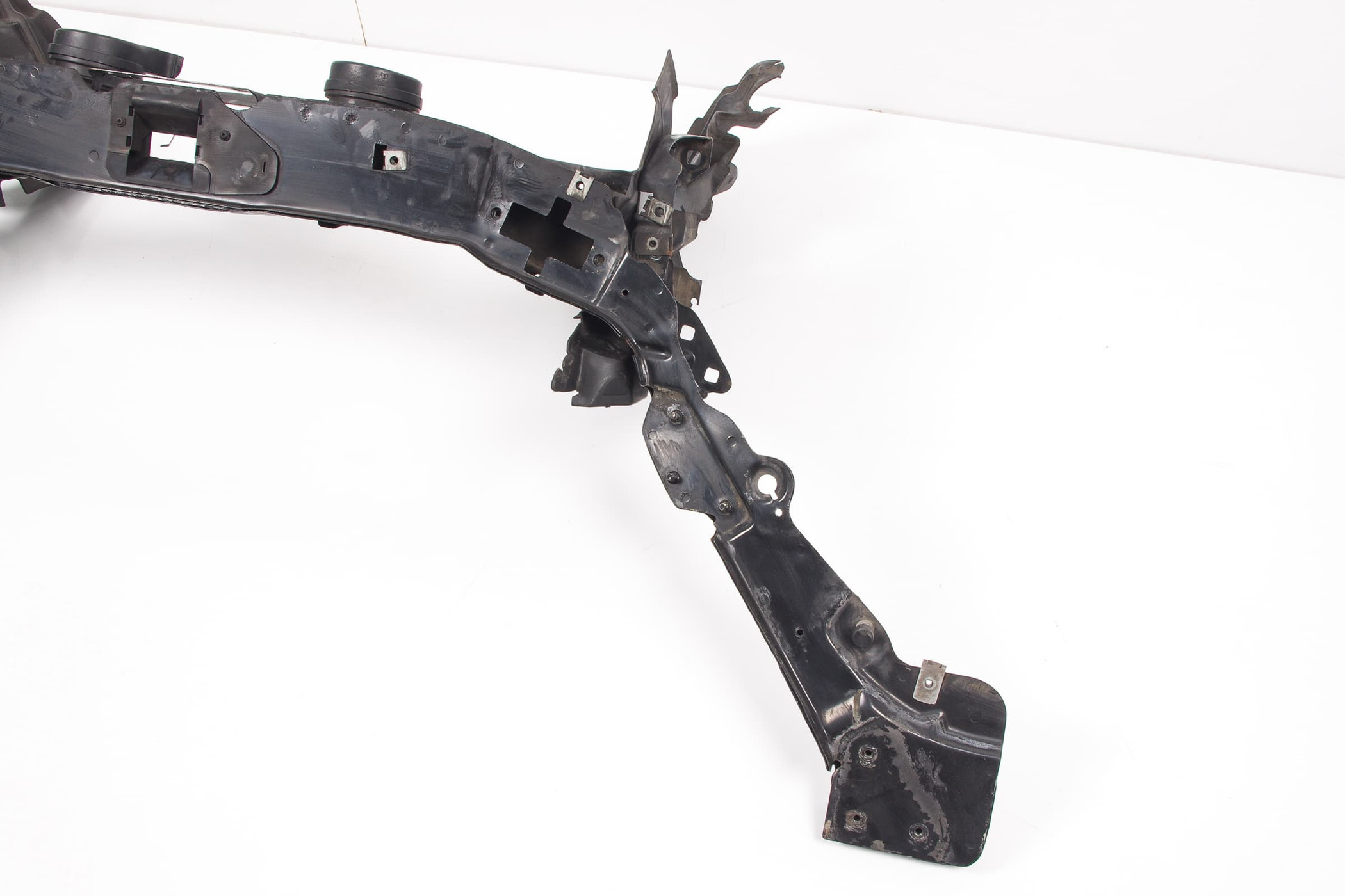 Mercedes 2306200072 Radiator Support | R230 SL