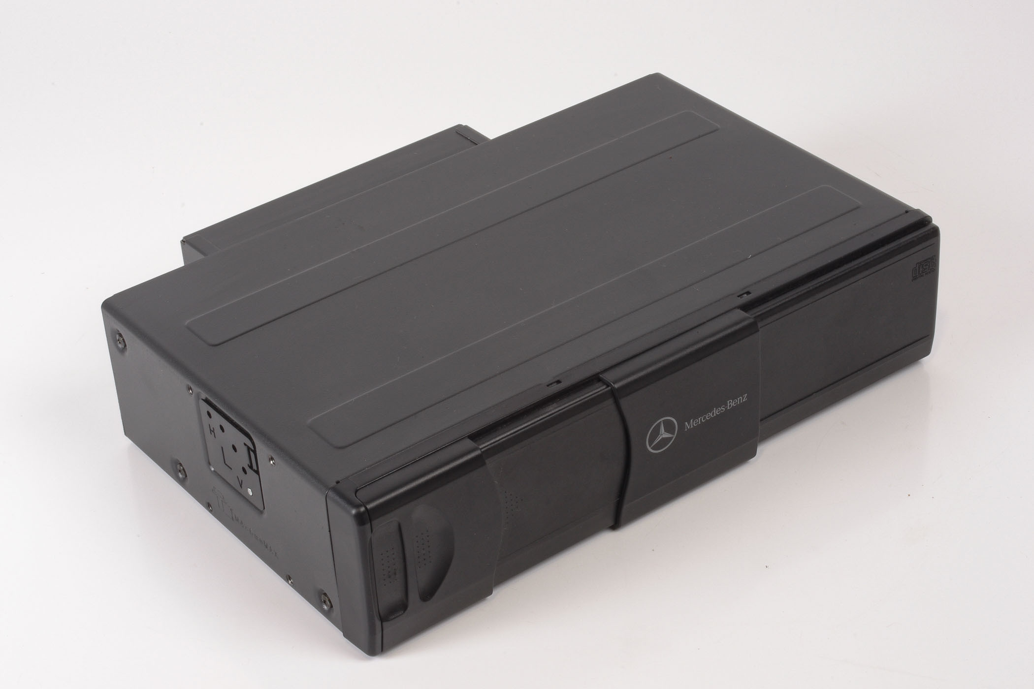 Mercedes 2208274642 CD Changer | W203 CL203 C C209 A209 CLK C215 CL W220 S...