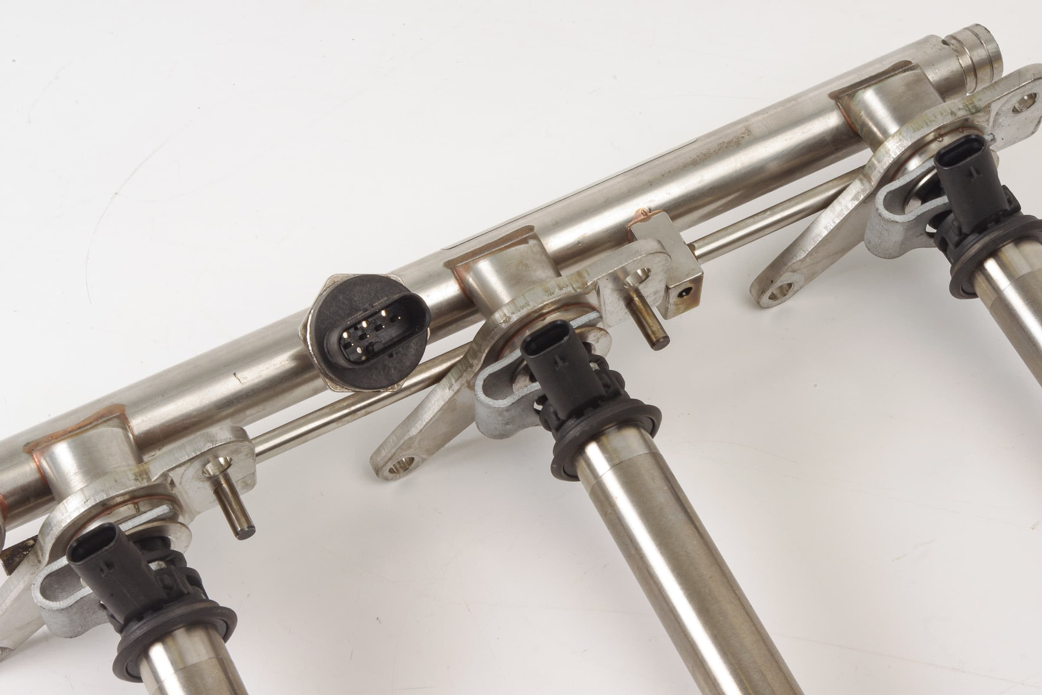 Mercedes 2760700400 AMG Fuel Rail & Injector Set - Right | W205 C