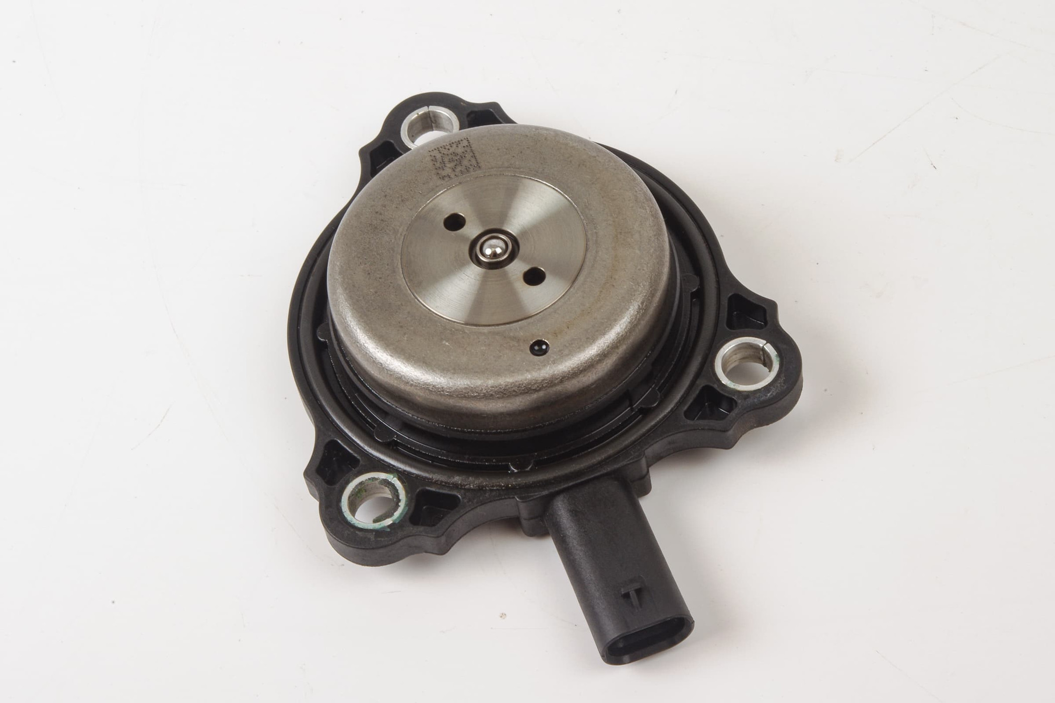 Mercedes 2761560790 Camshaft Adjuster Magnet | W117 CLA X156 GLA W166 M X166...