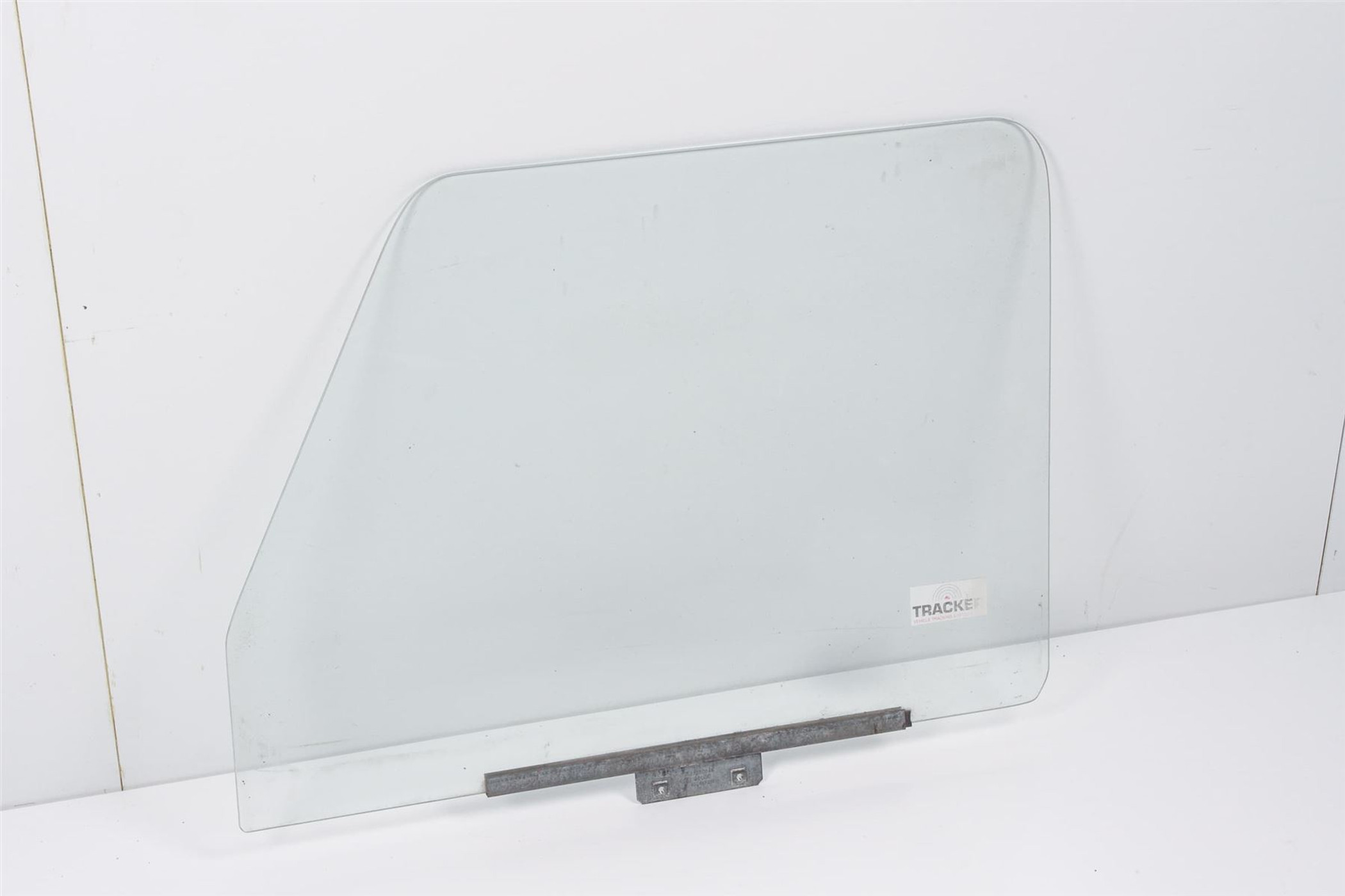 Mercedes 4606730410 Window Glass - Front Left | W460 W461 W463 G