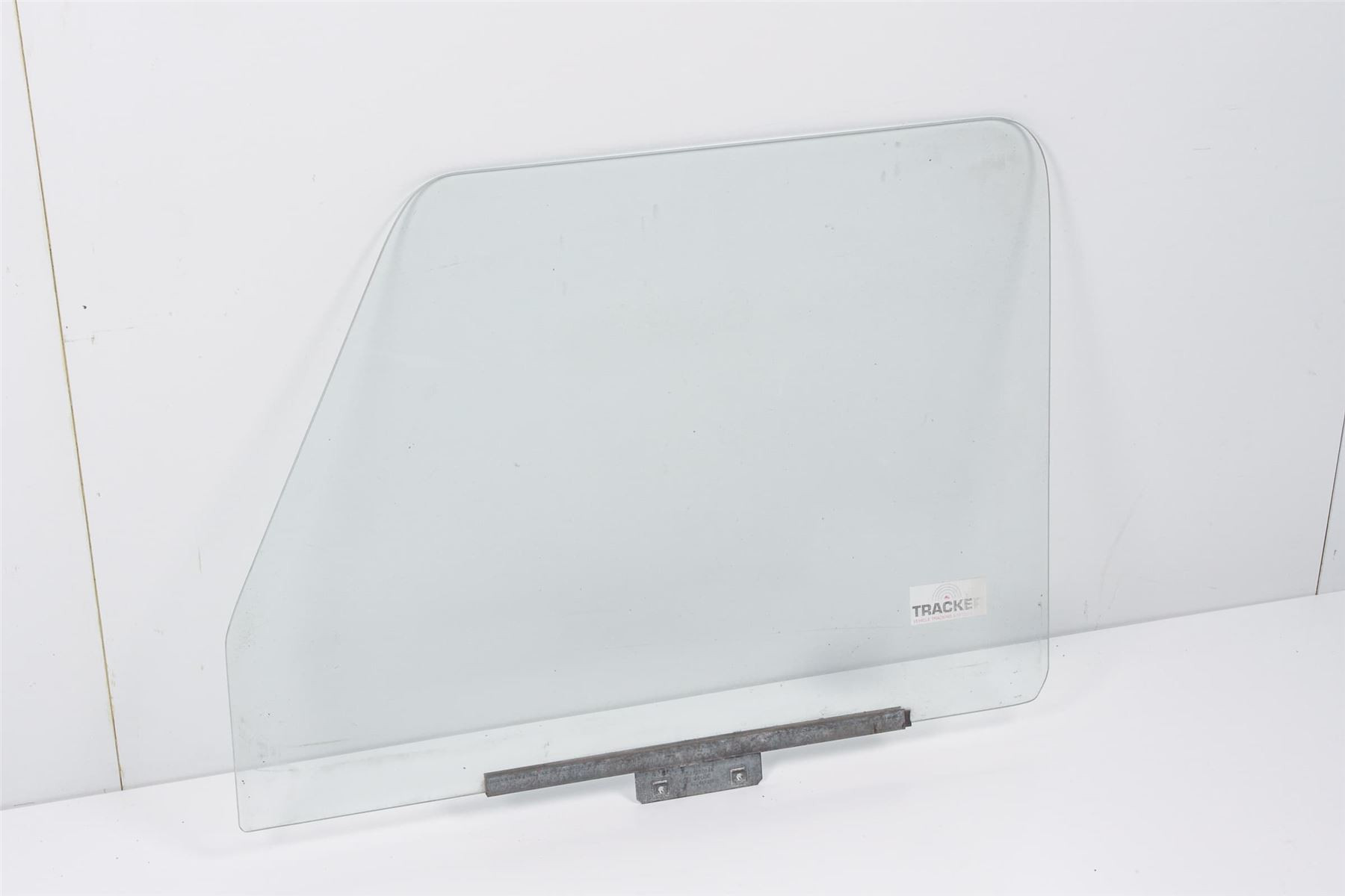 Mercedes 4606730410 Window Glass - Front Left | W460 W461 W463 G