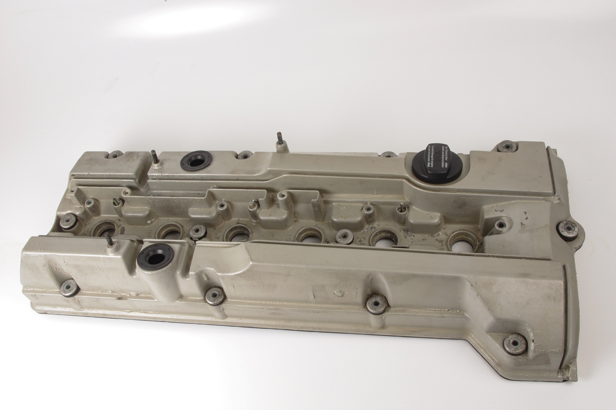Mercedes 1040161405 Valve Cylinder Head Cover | W123 W124 W210 E R129 SL W140...
