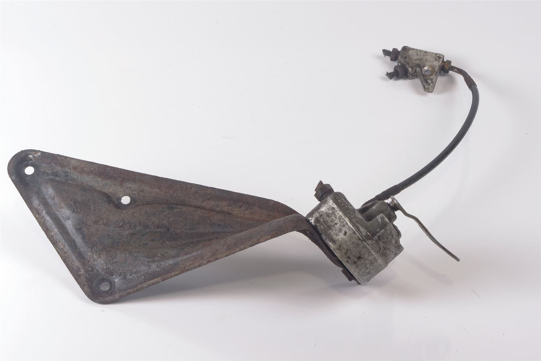 Mercedes 1243280031 Level Control Valve - Rear (c) | W124 W210 E W126 W140 S...