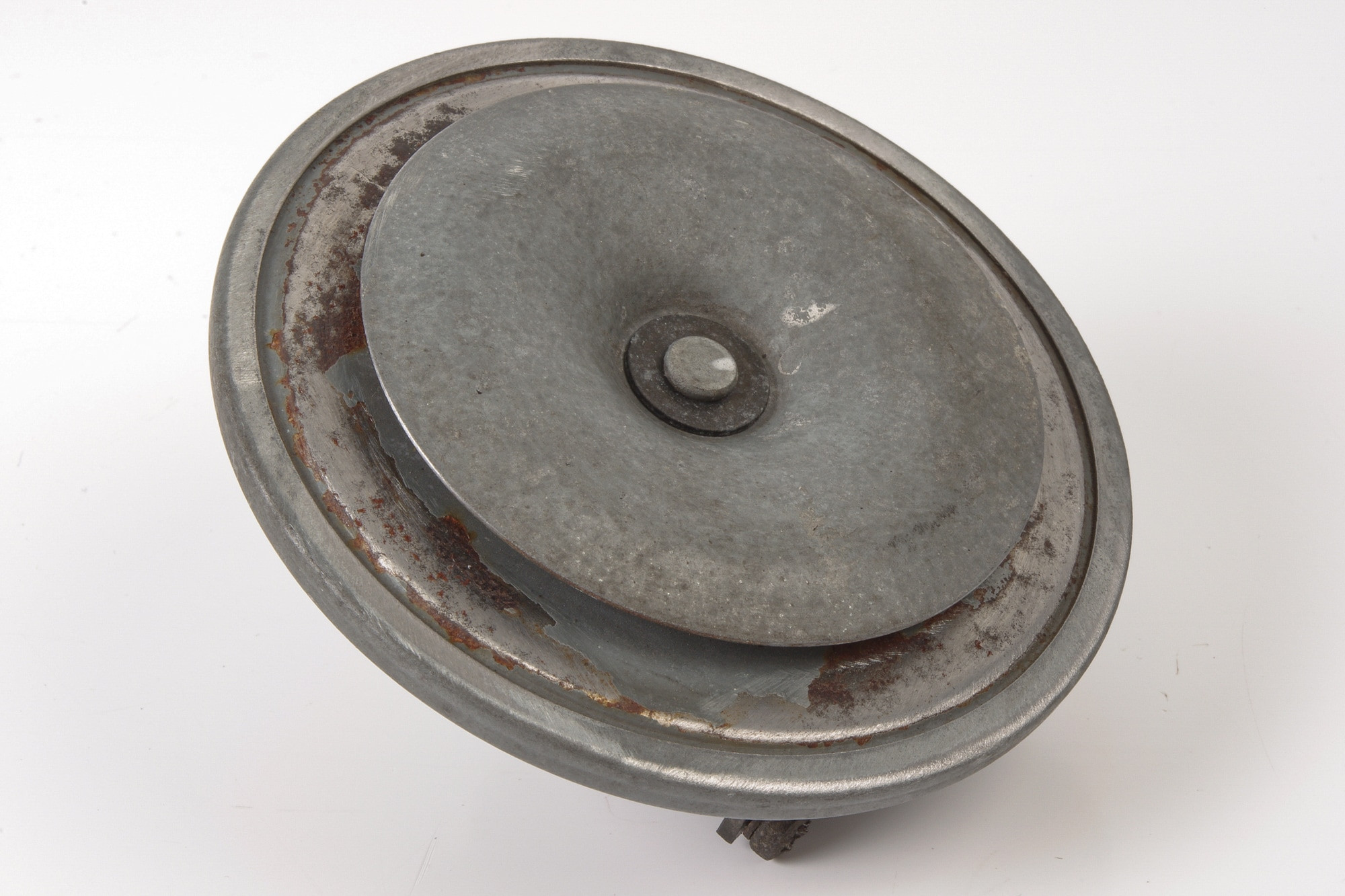 Mercedes 0035426820 Horn (a) | C107 R107 R129 SL W116 W126 W140 S W123 W124...