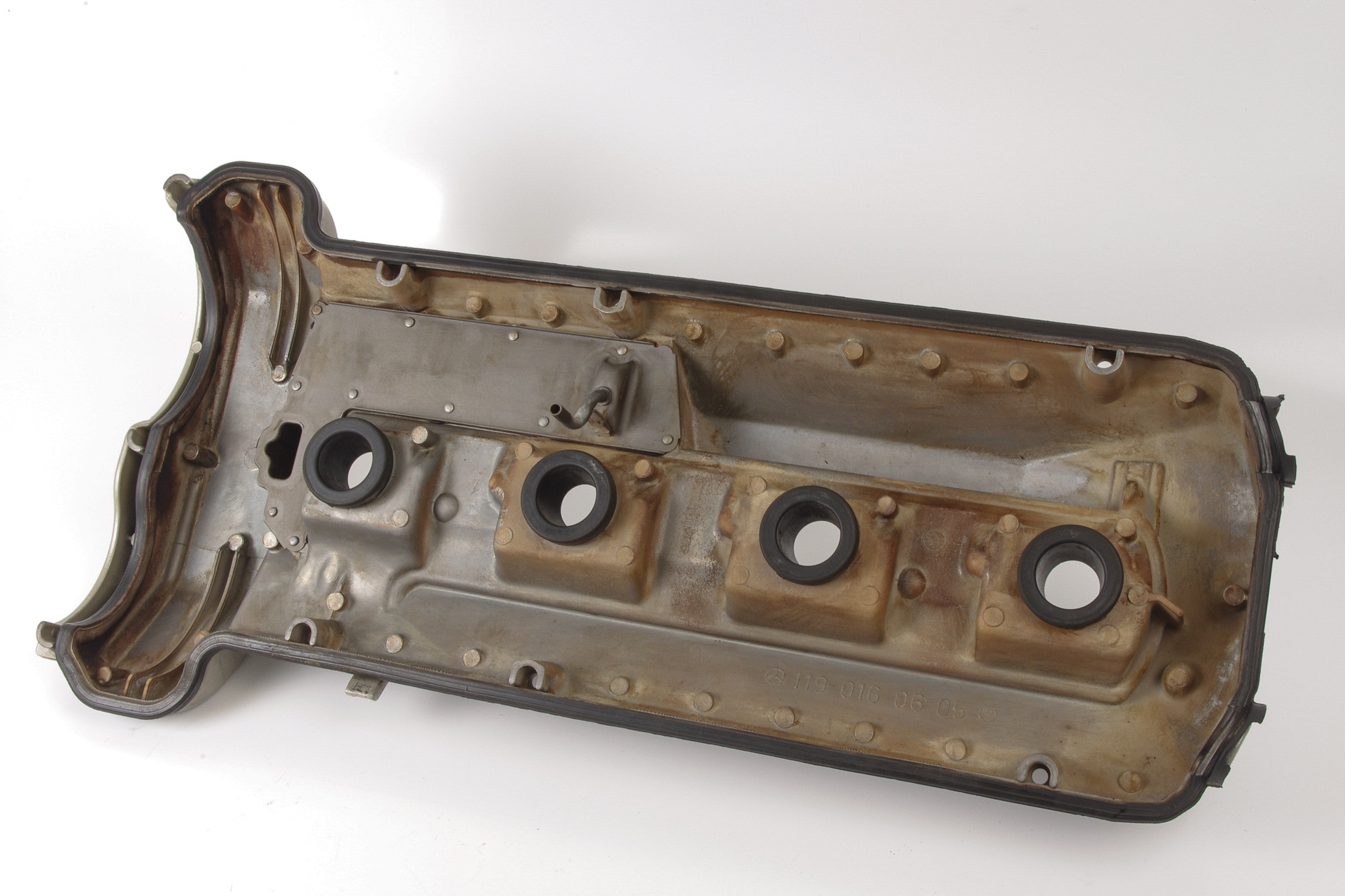 Mercedes 1190160605 Valve Cylinder Head Cover - Left | W124 W210 E R129 SL...