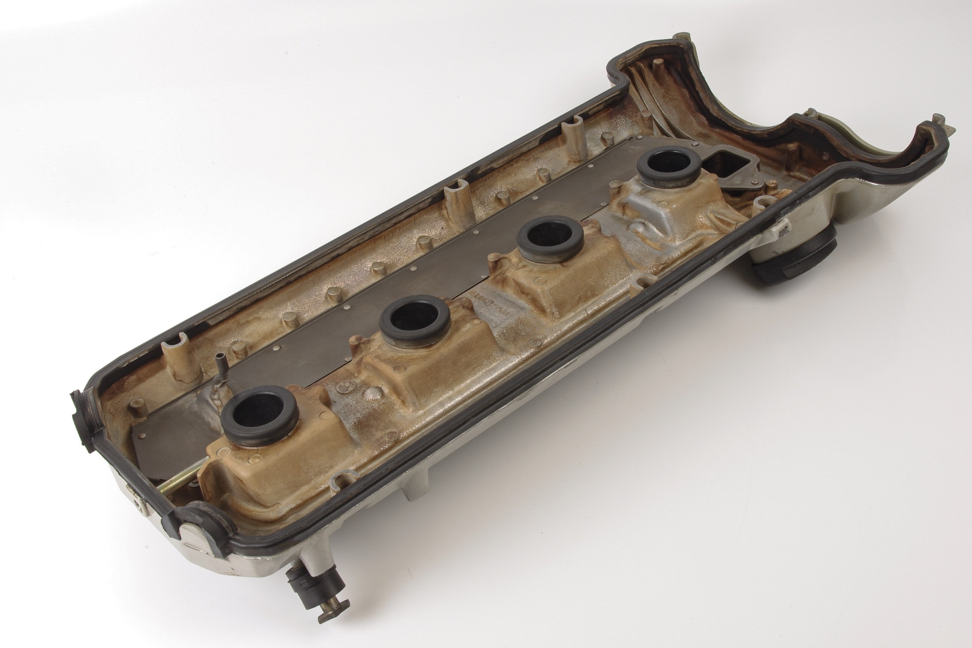 Mercedes 1190160705 Valve Cylinder Head Cover - Right | W124 E R129 SL W140 S...