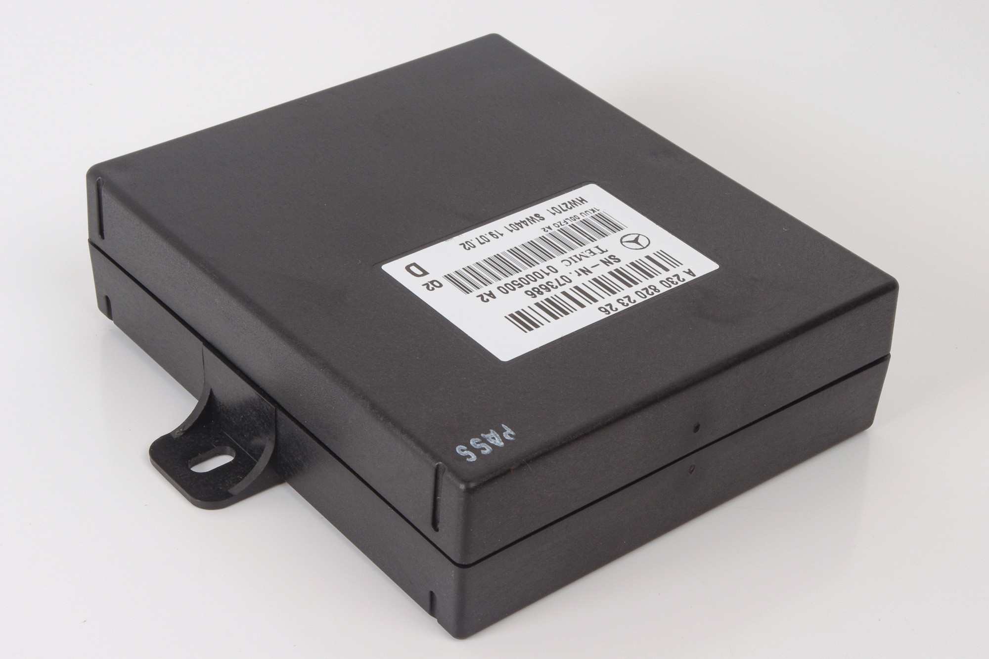 Mercedes 2308202326 Linguatronic Voice Control Unit | R230 SL W463 G W639 V