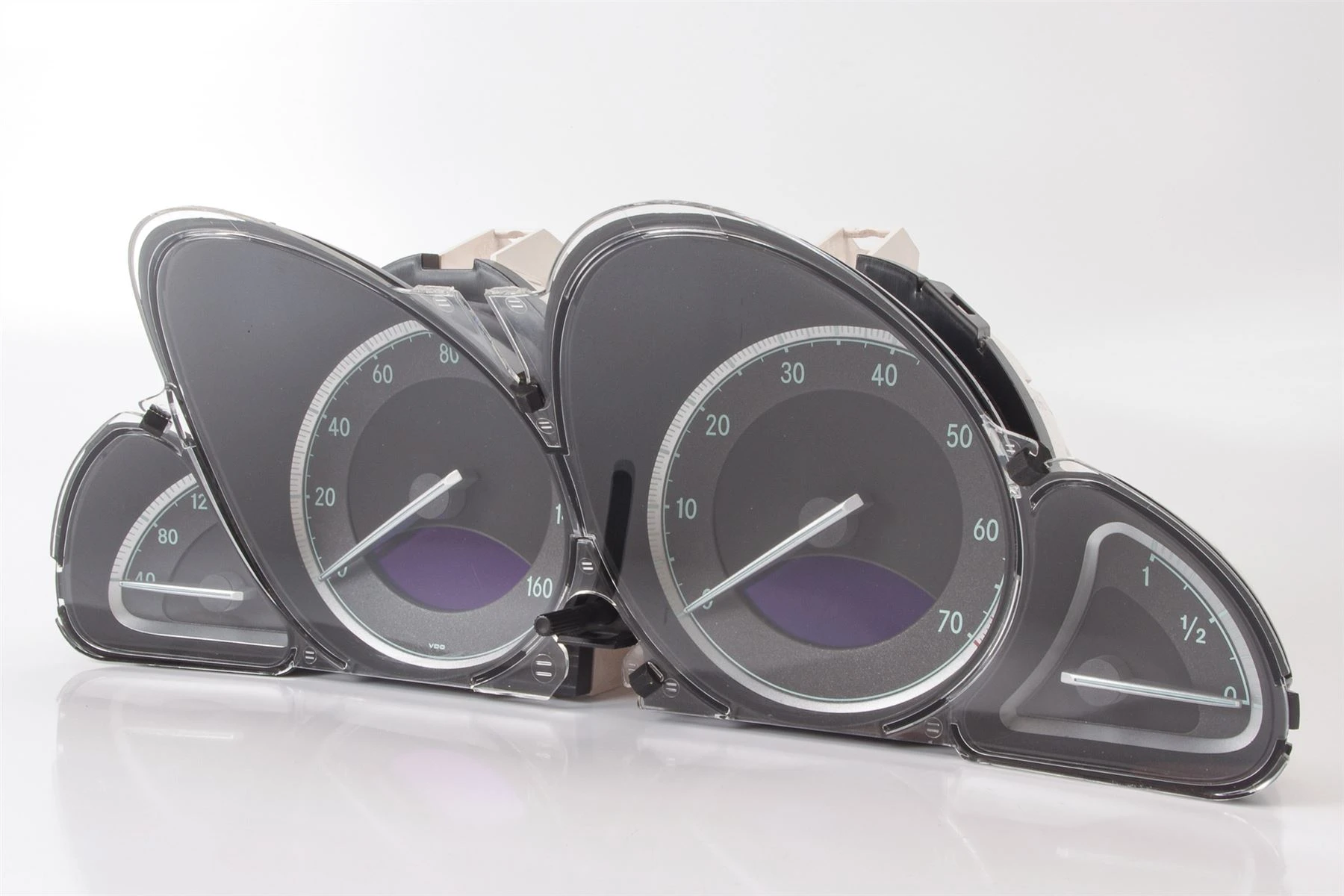 Mercedes 2305402011 Instrument Cluster | R230 SL